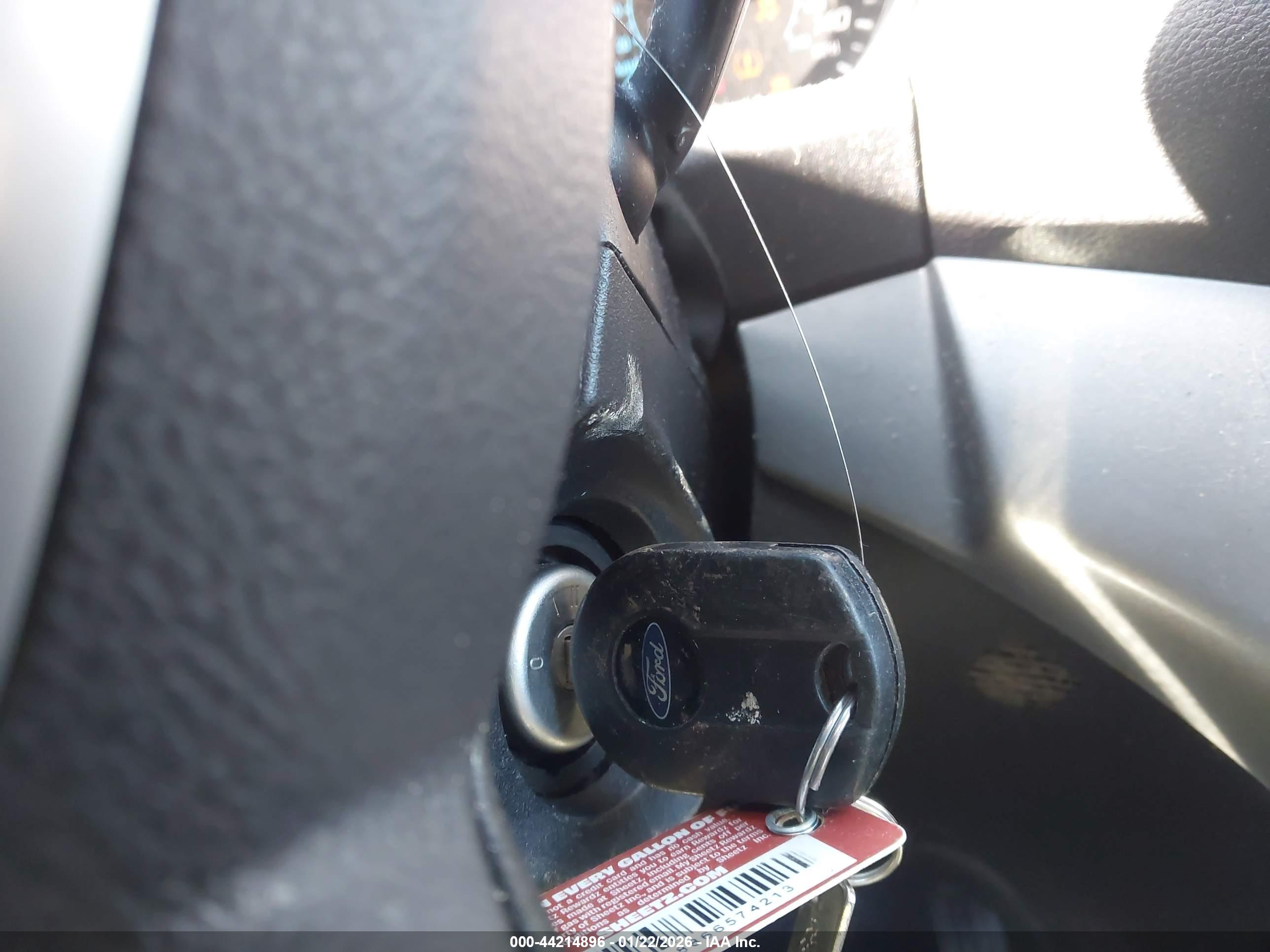 FORD ESCAPE image 11