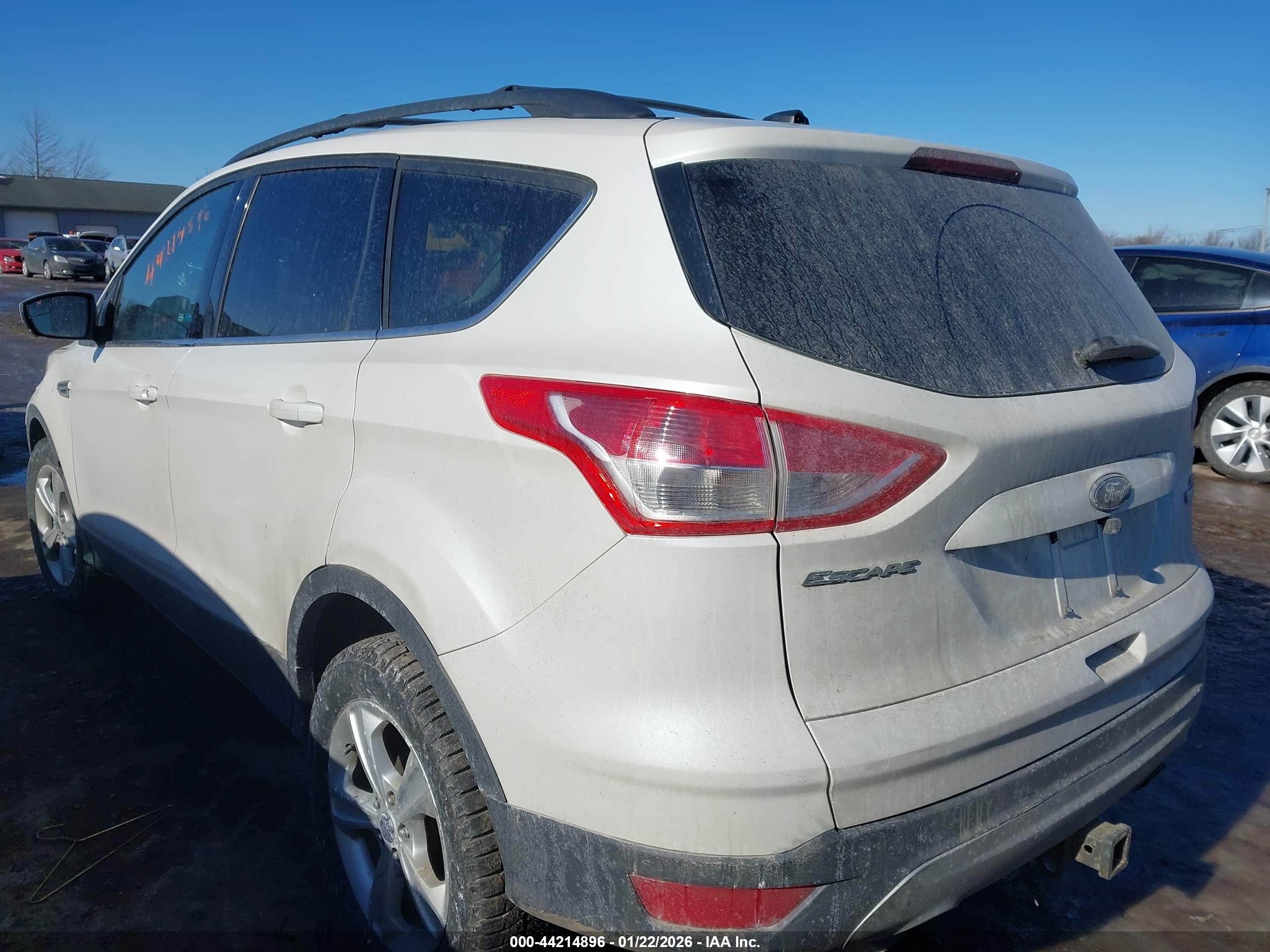 FORD ESCAPE image 3