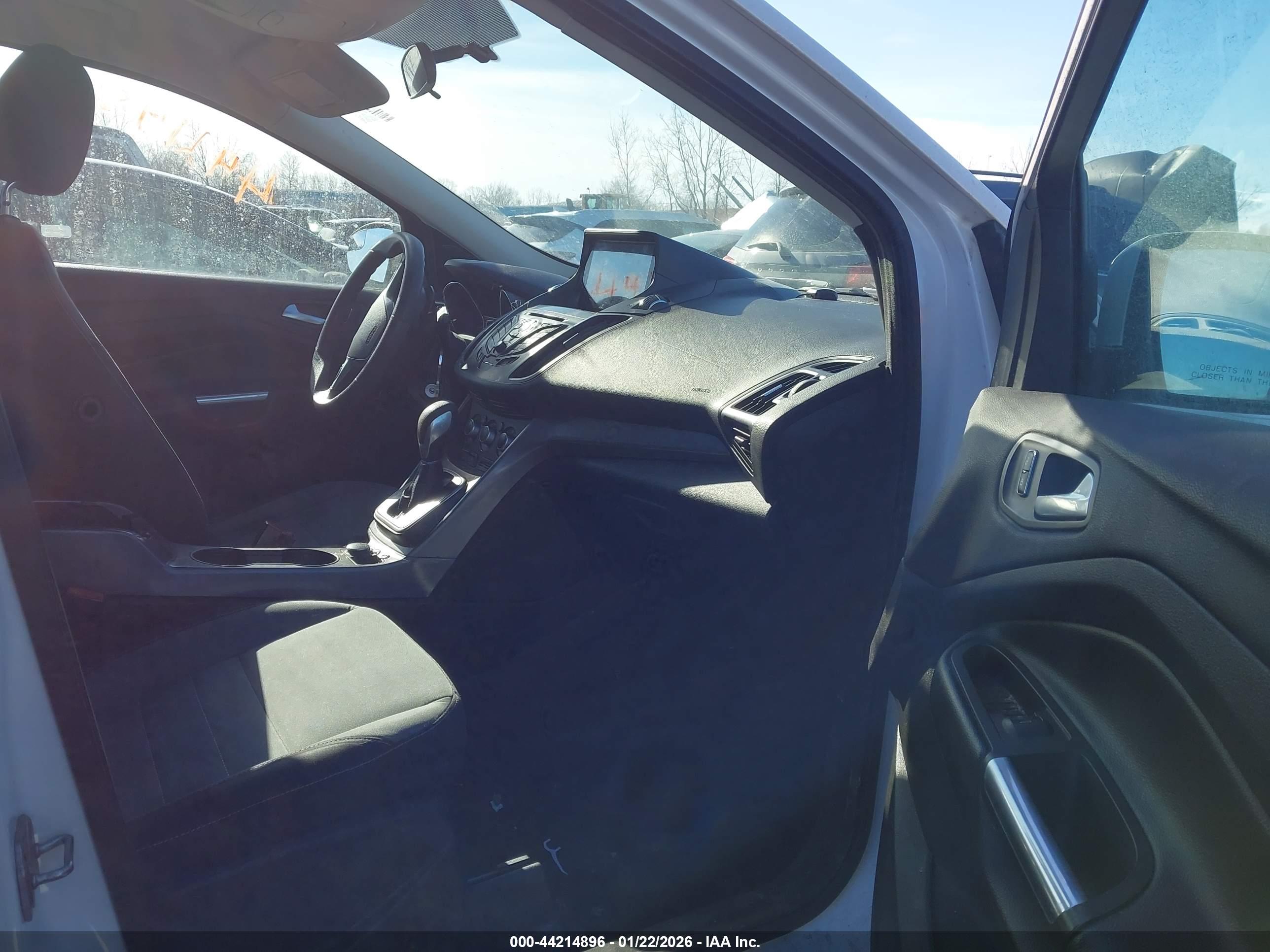 FORD ESCAPE image 5