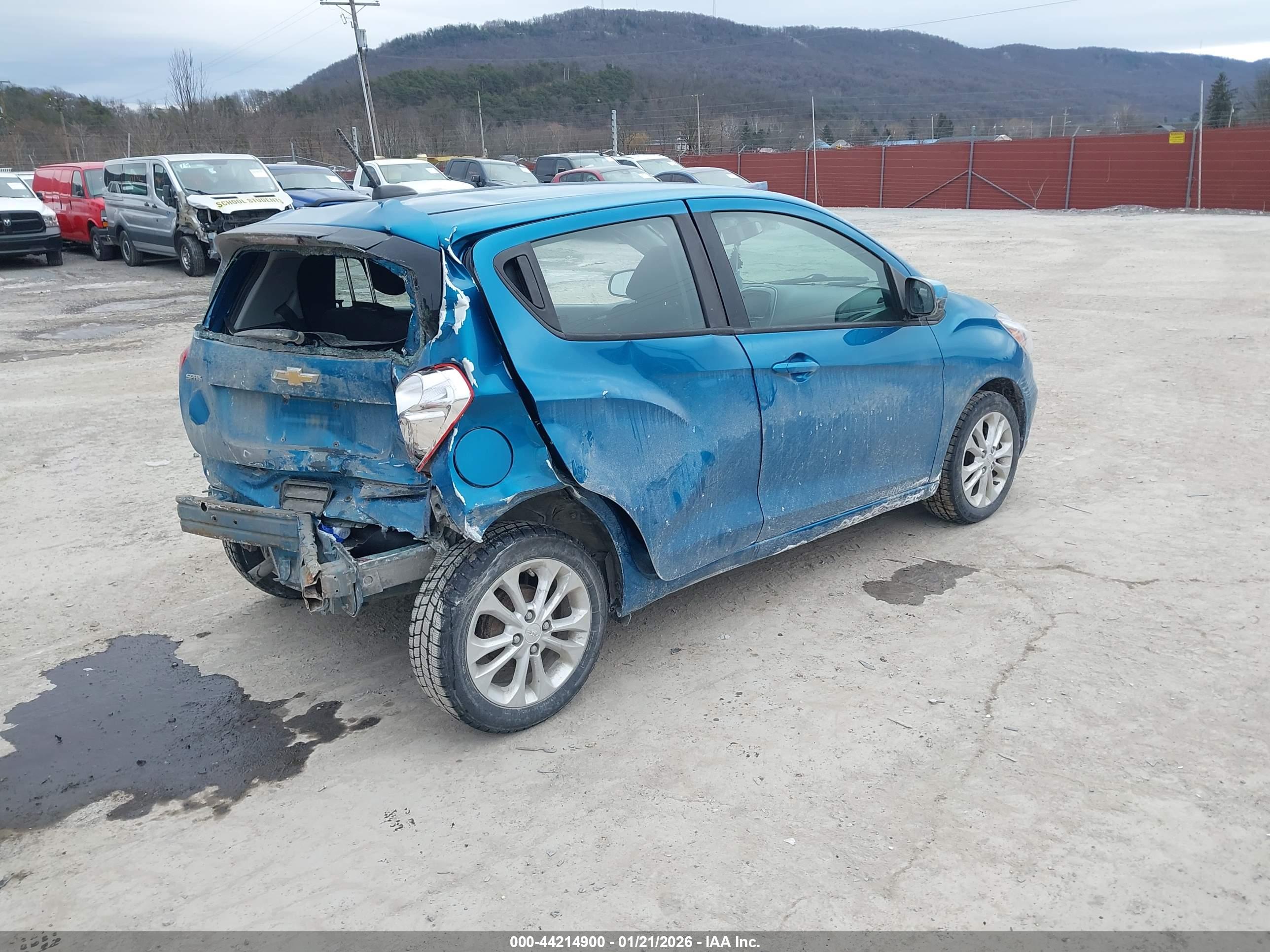 CHEVROLET SPARK image 4