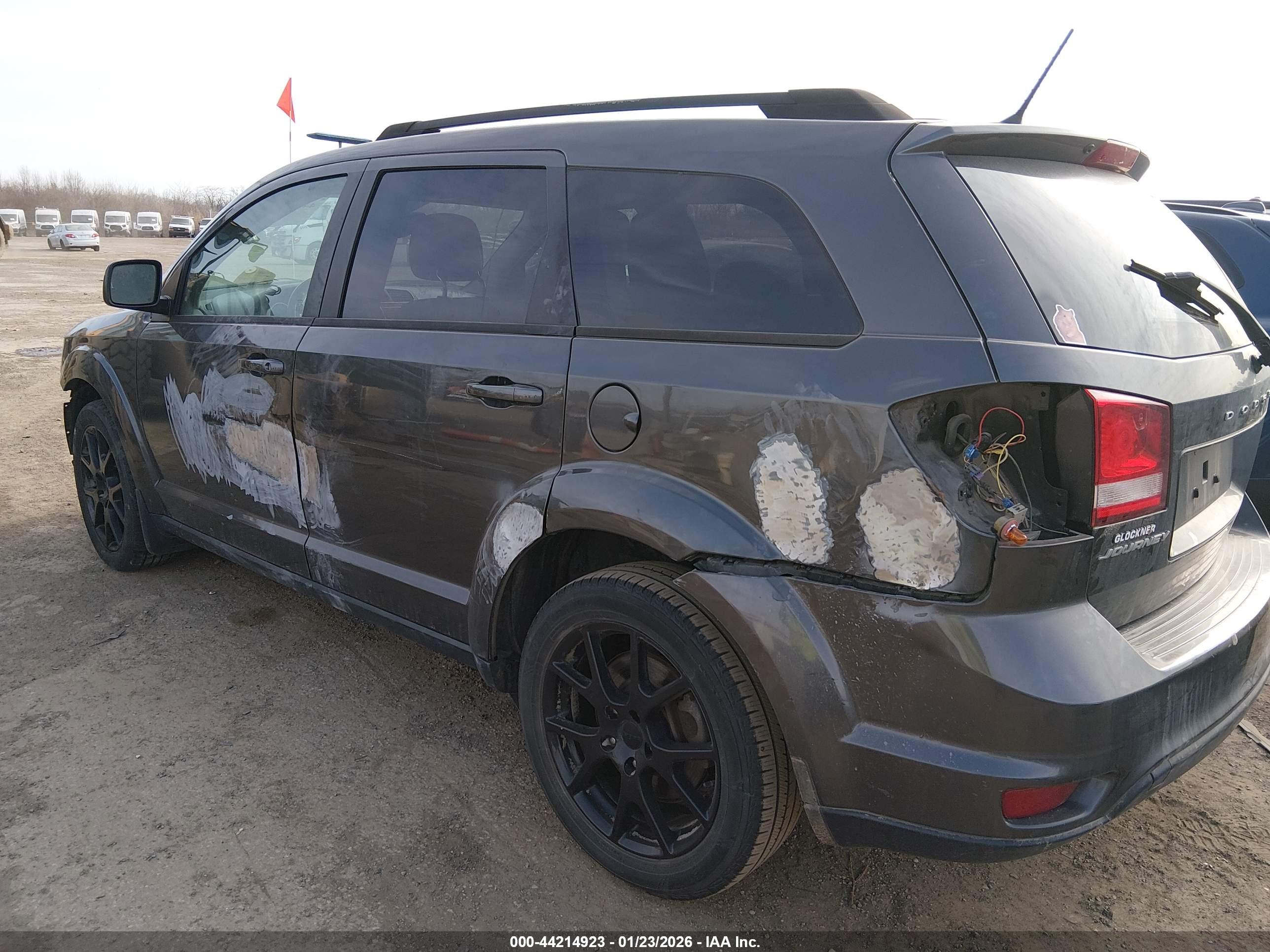 DODGE JOURNEY image 6