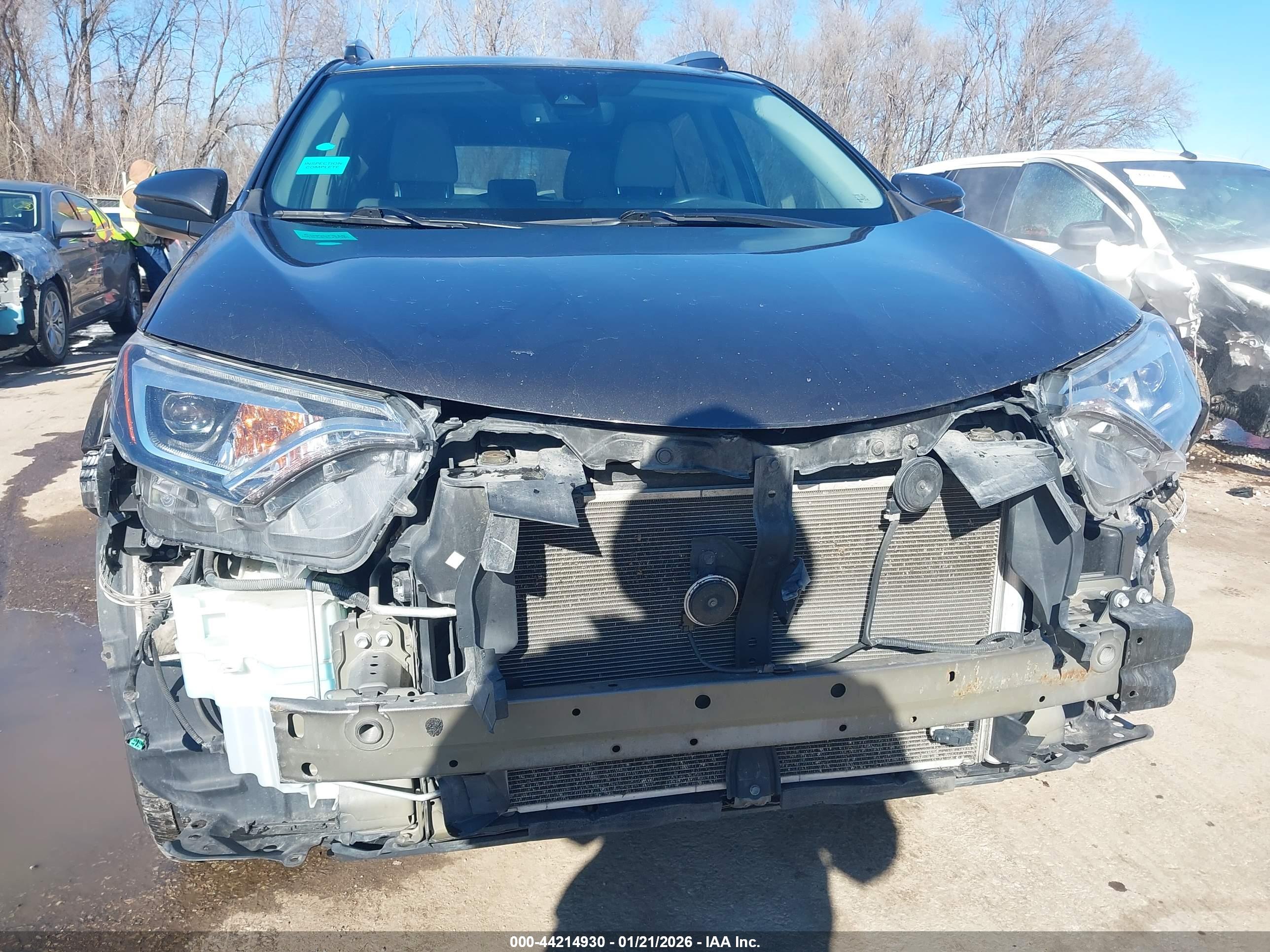 TOYOTA RAV4 image 6