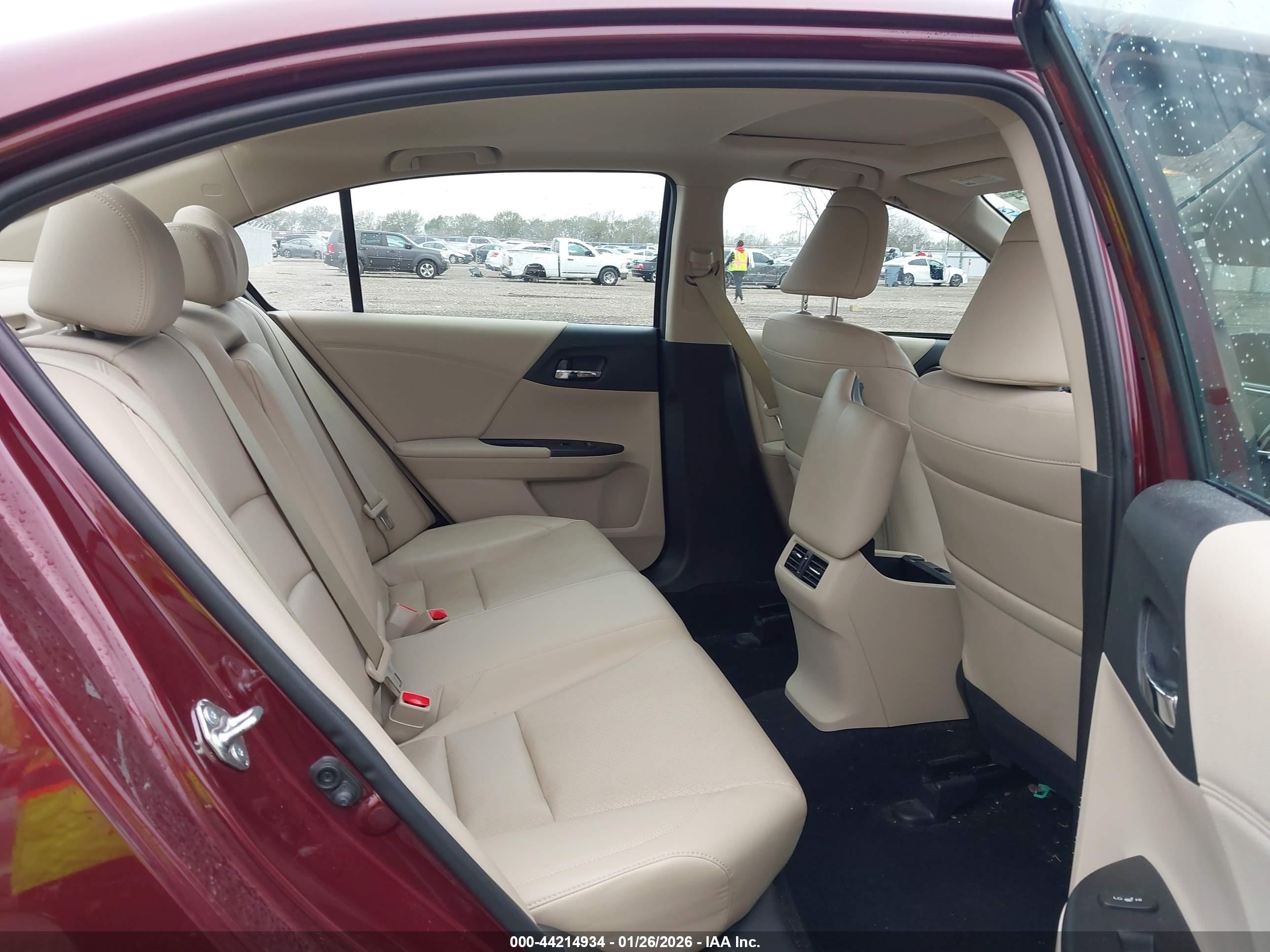 HONDA ACCORD image 8