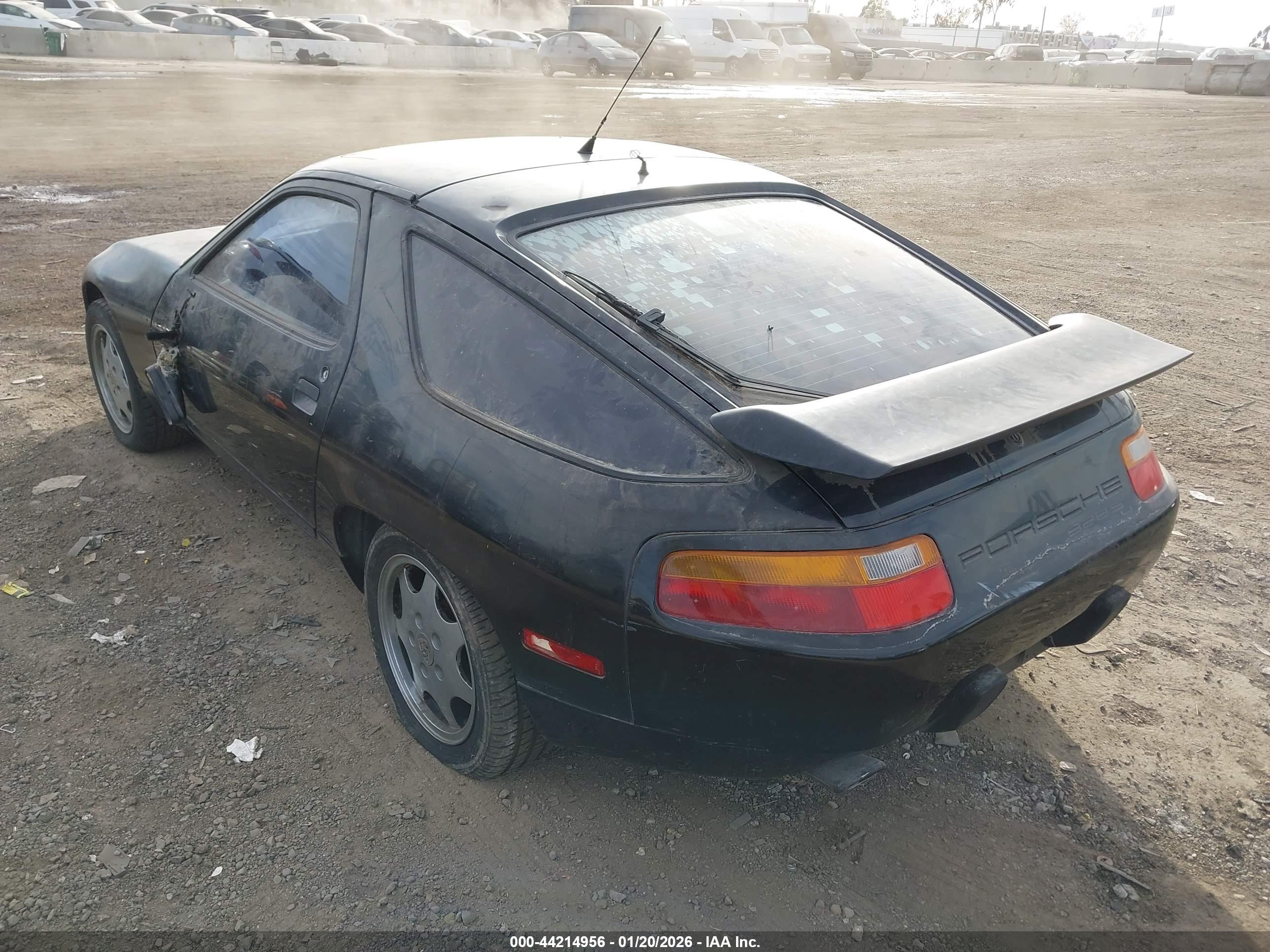 PORSCHE 928 image 3