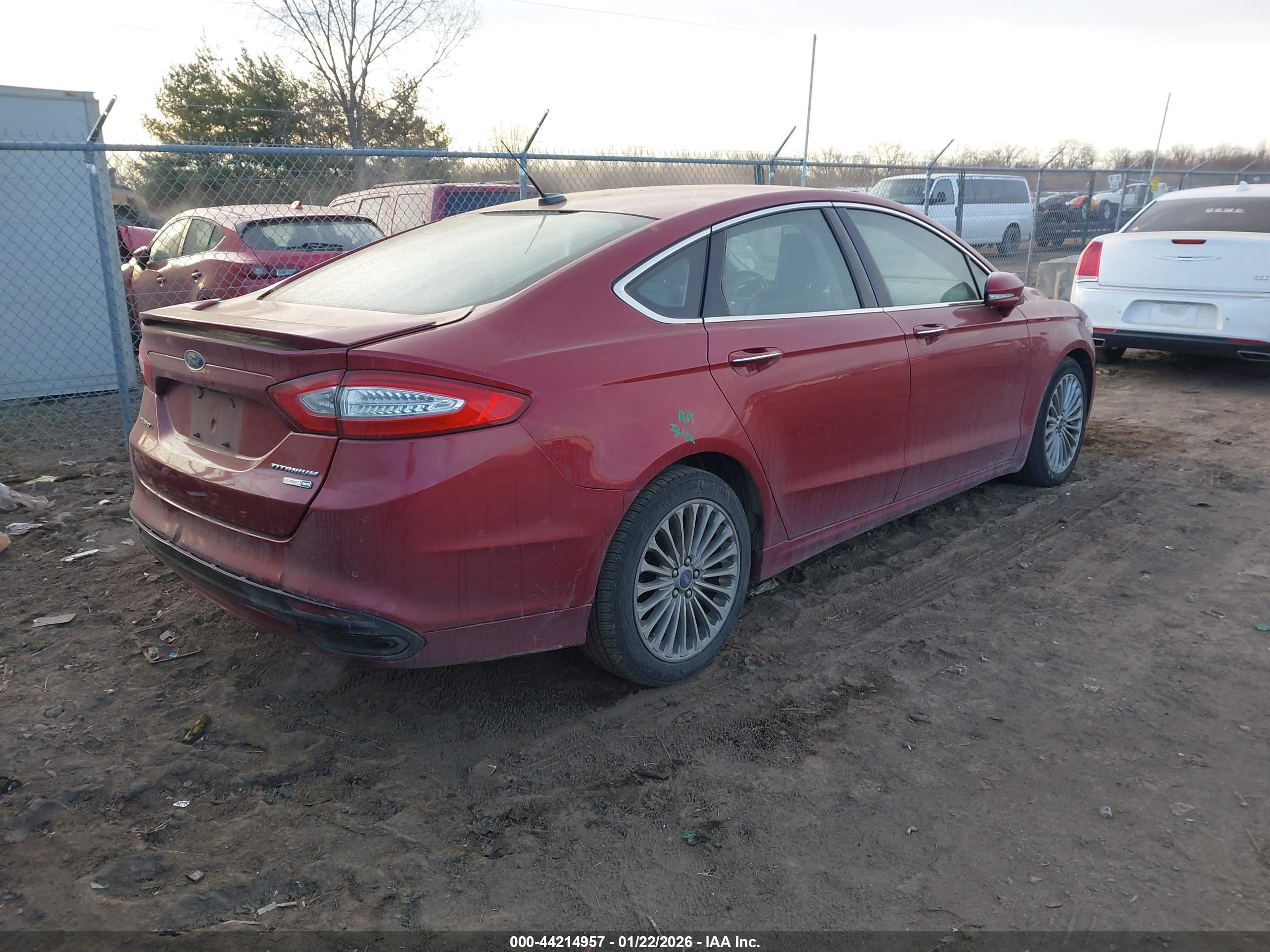 FORD FUSION image 4