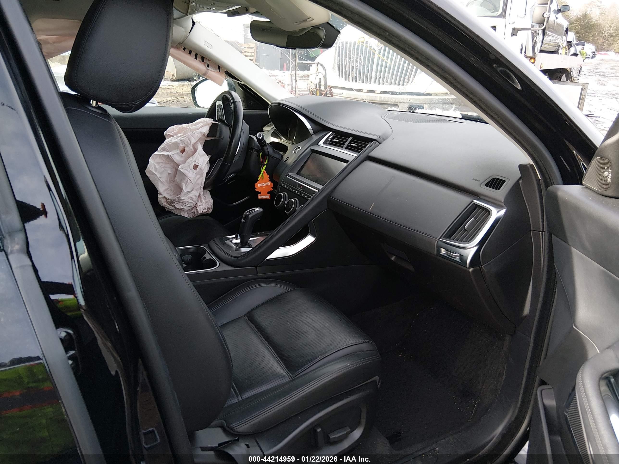 JAGUAR E-PACE image 5