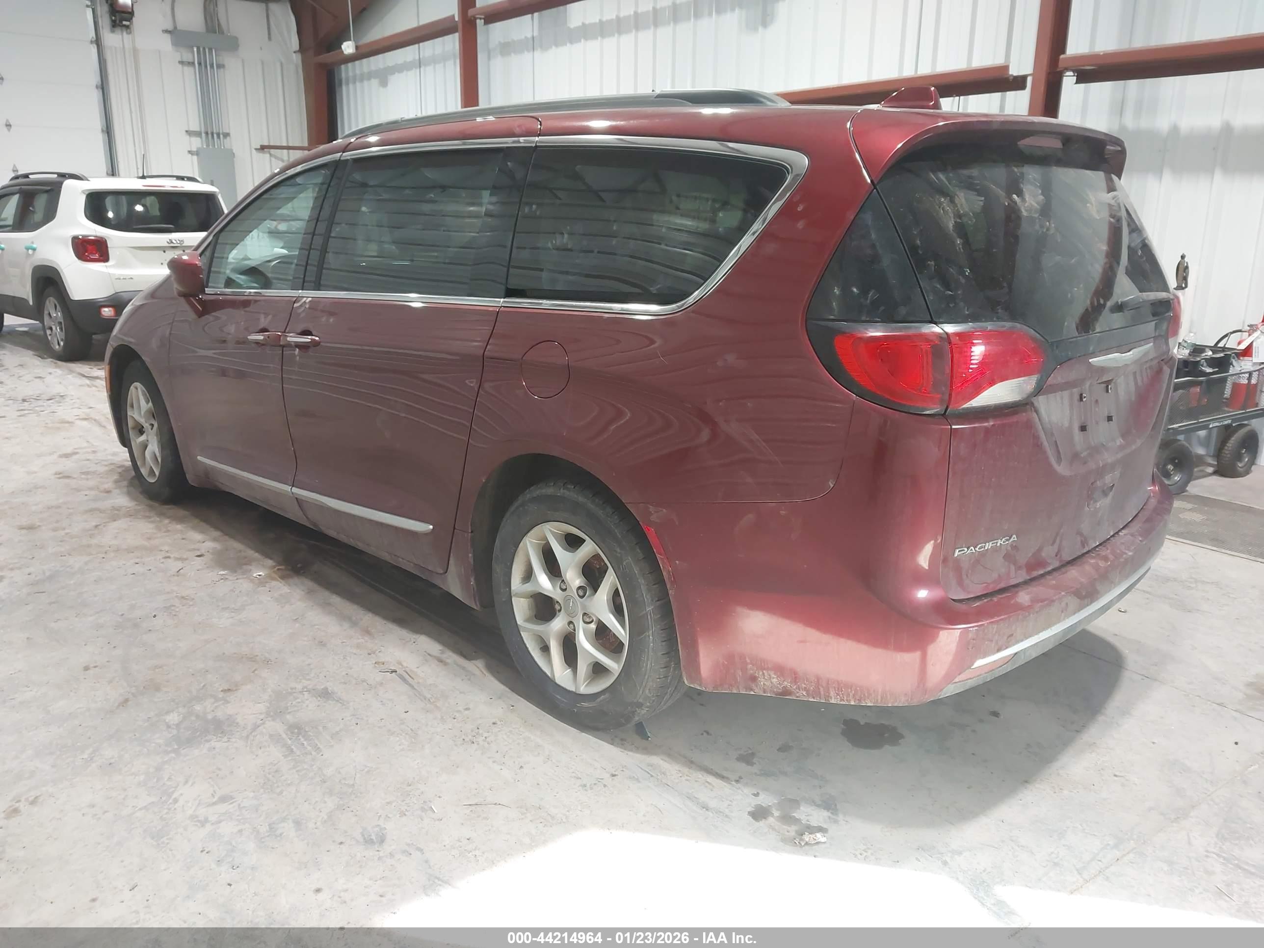 CHRYSLER PACIFICA image 3