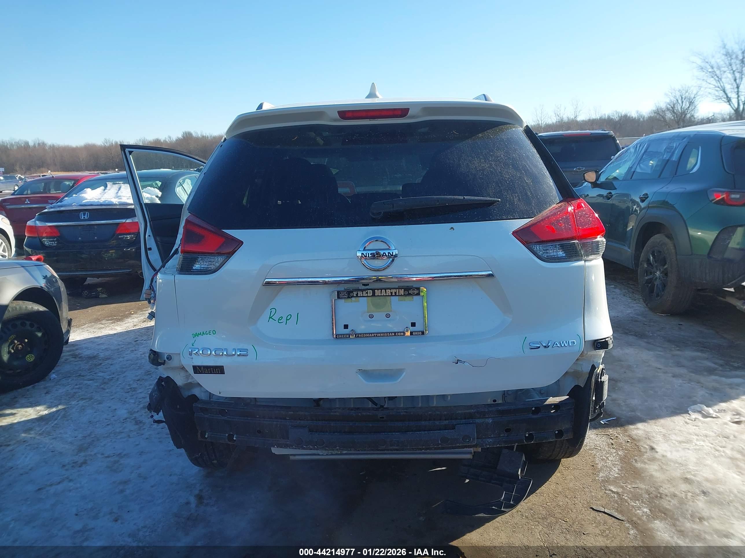 NISSAN ROGUE image 6
