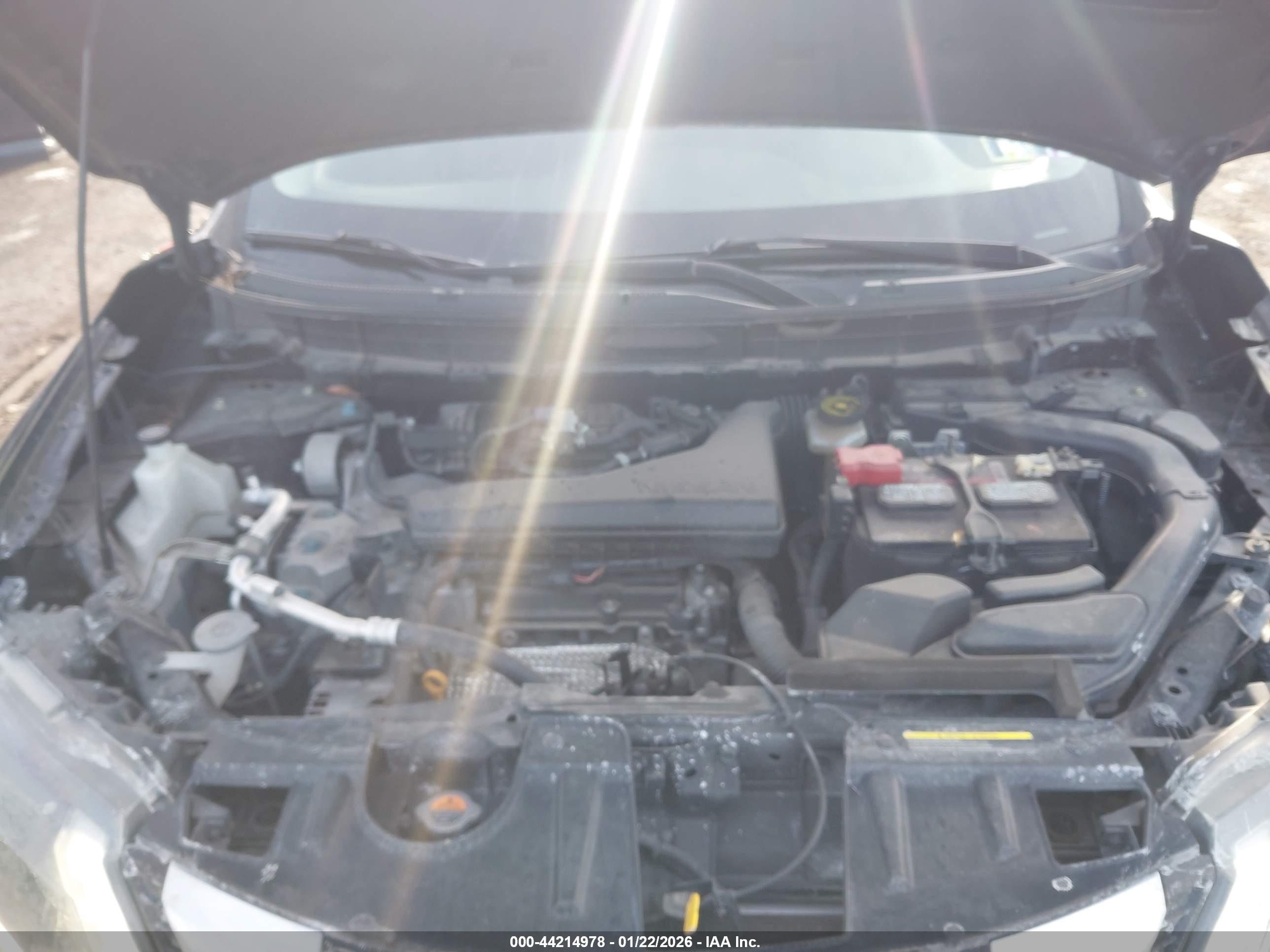 NISSAN ROGUE image 10