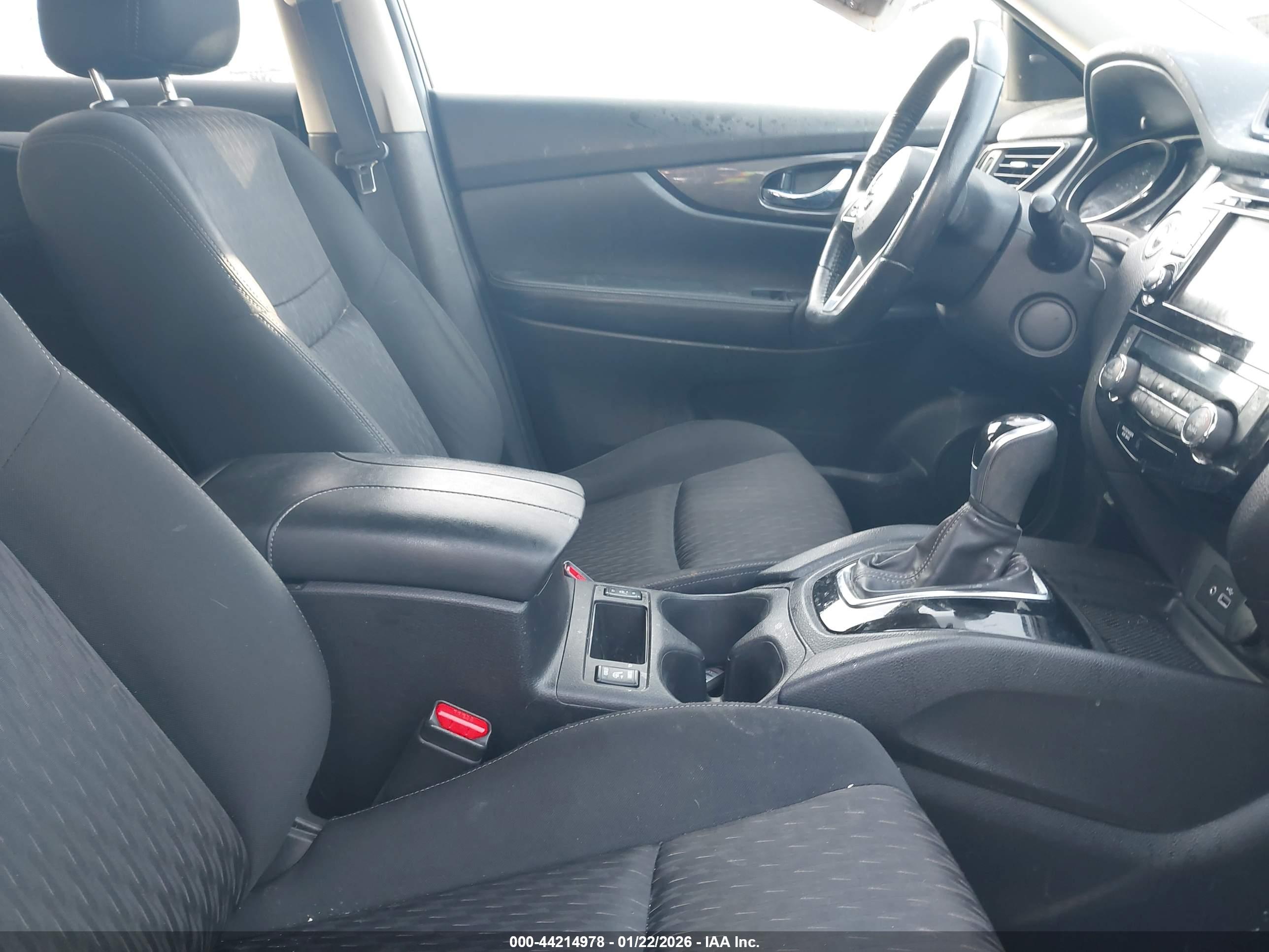 NISSAN ROGUE image 5