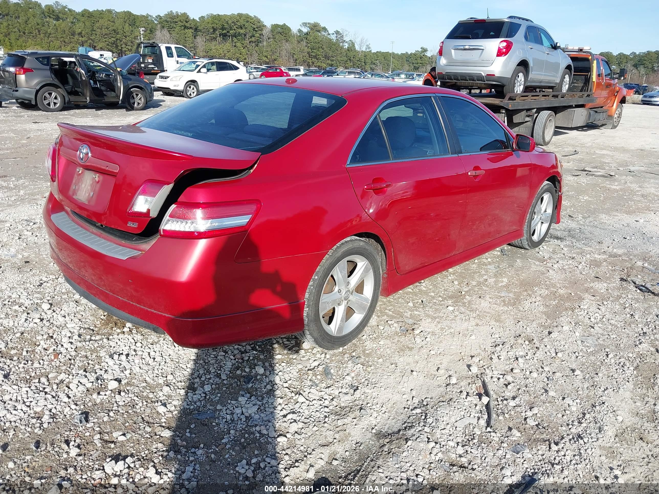TOYOTA CAMRY image 4