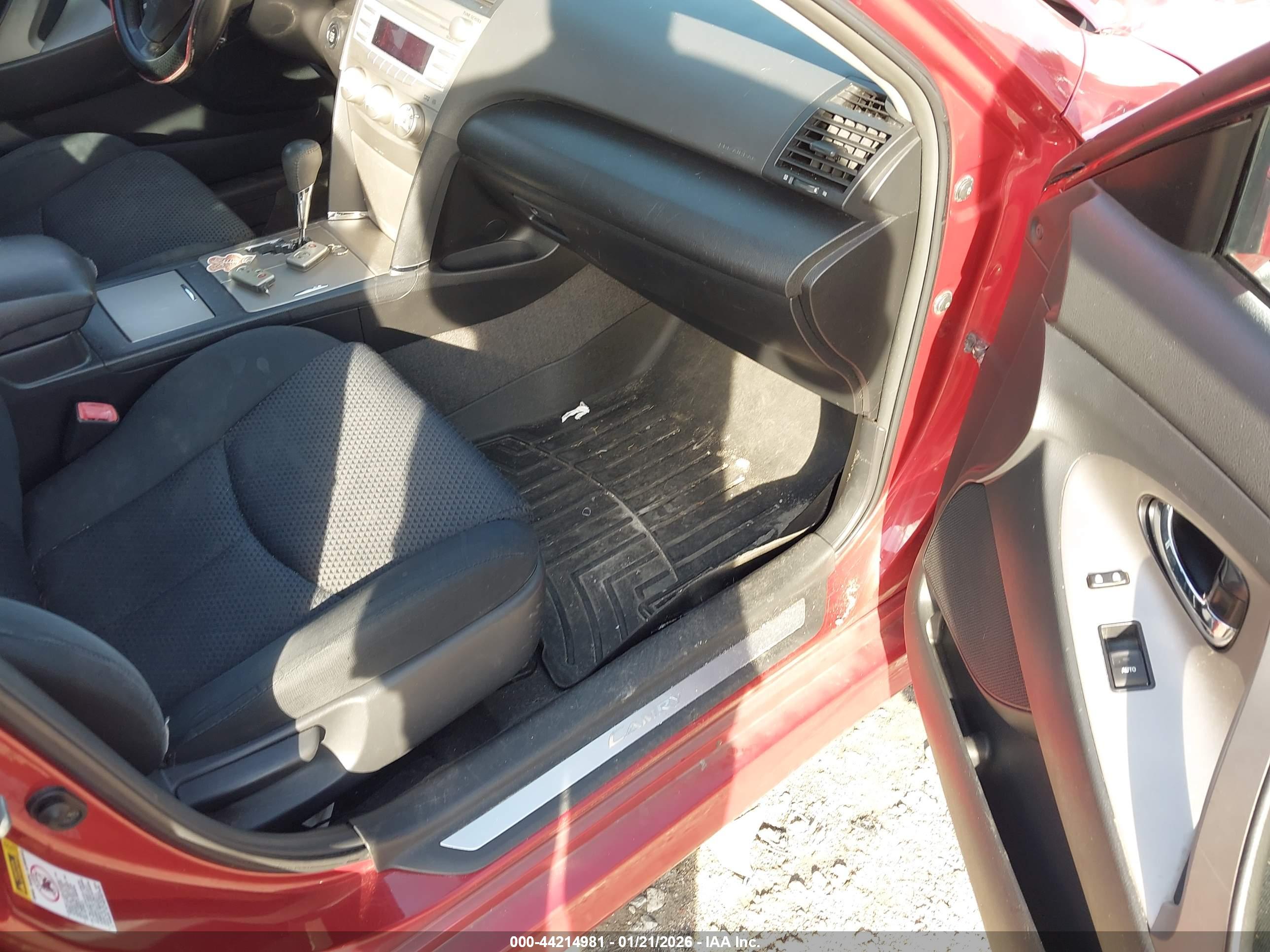 TOYOTA CAMRY image 5