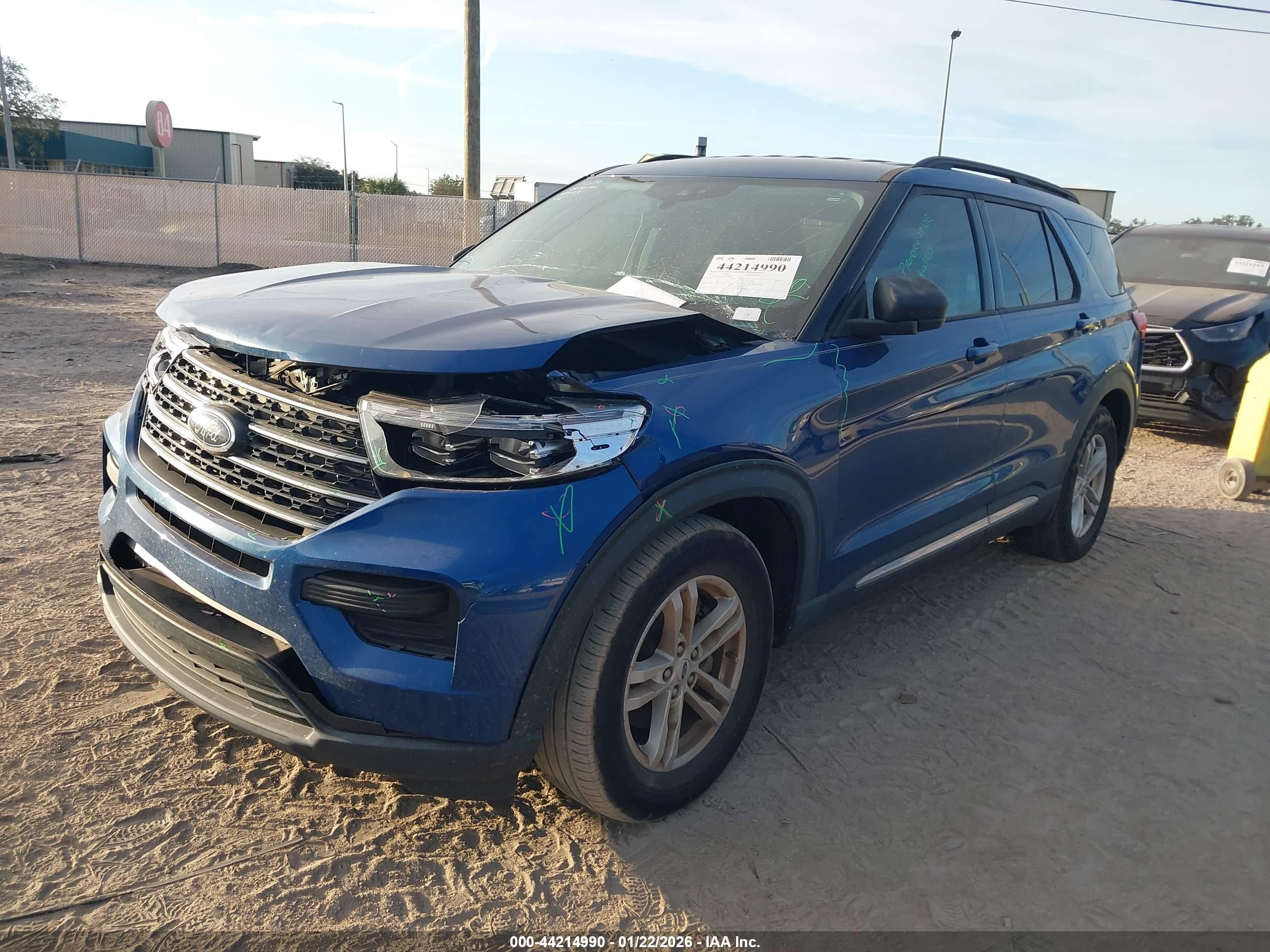 FORD EXPLORER image 2