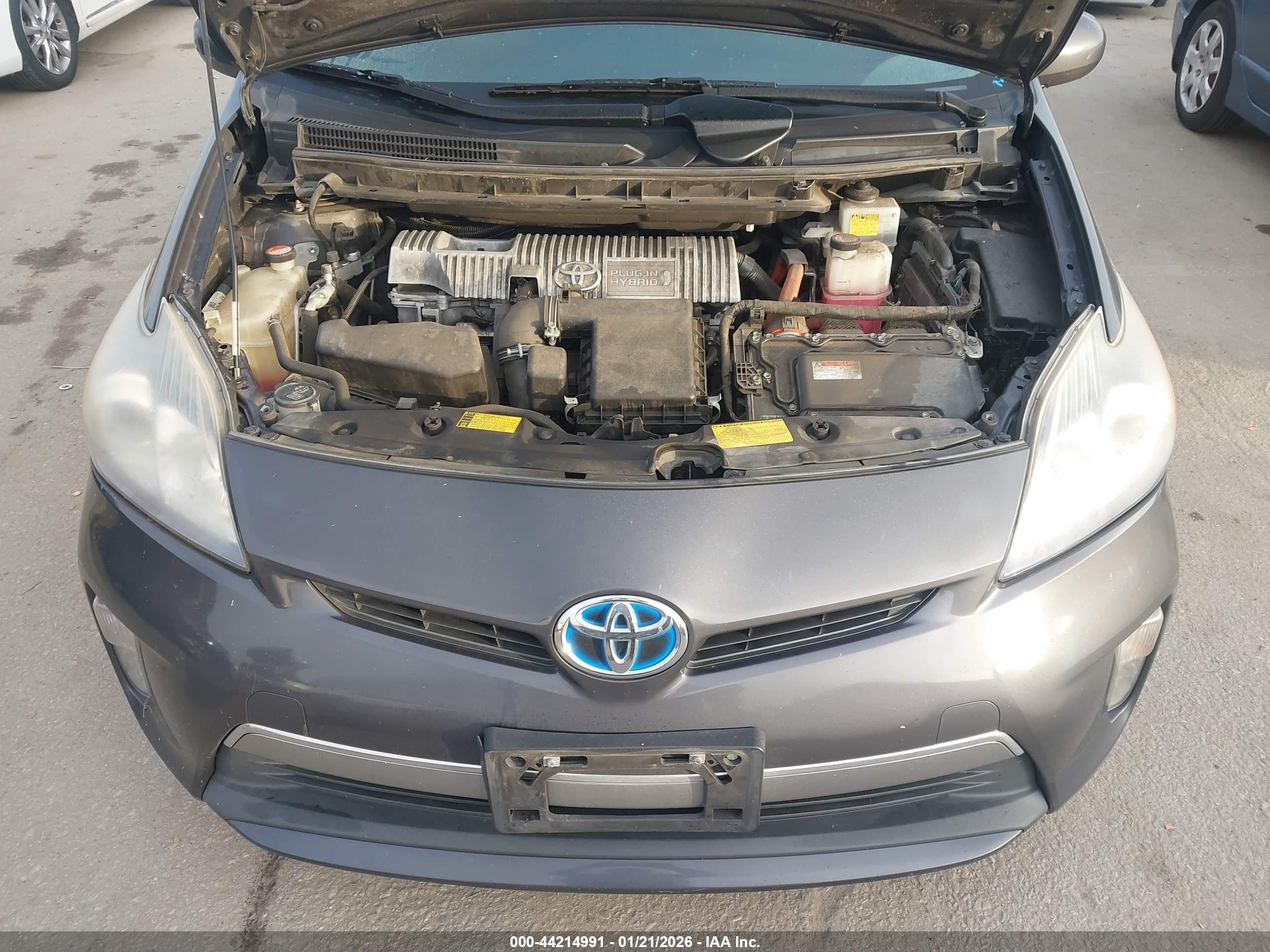 TOYOTA PRIUS image 10