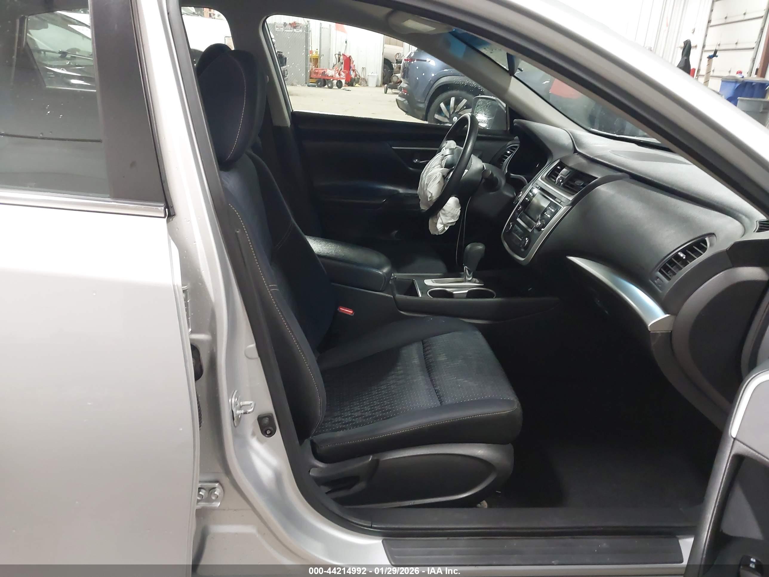 NISSAN ALTIMA image 5