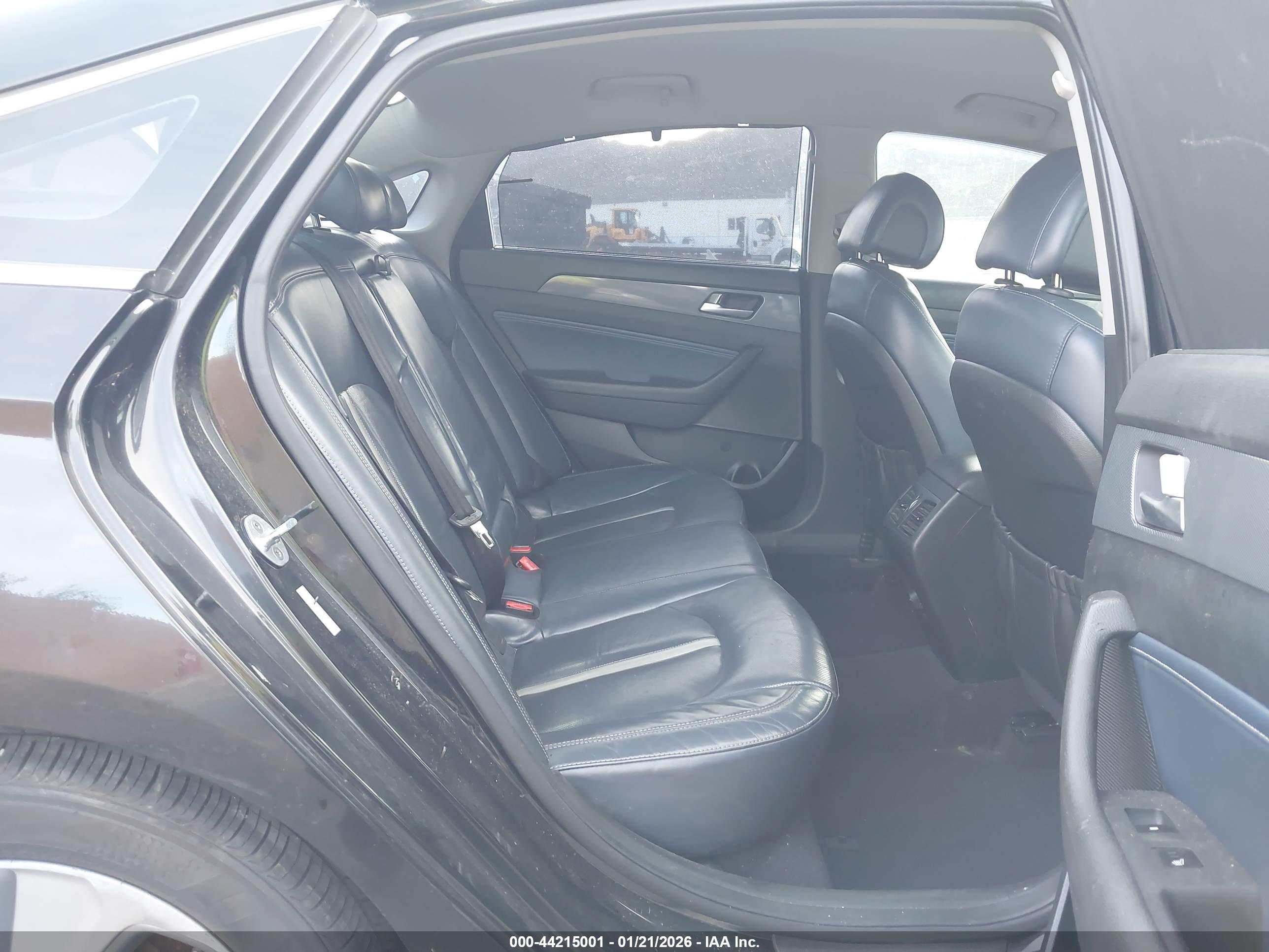 HYUNDAI SONATA image 8