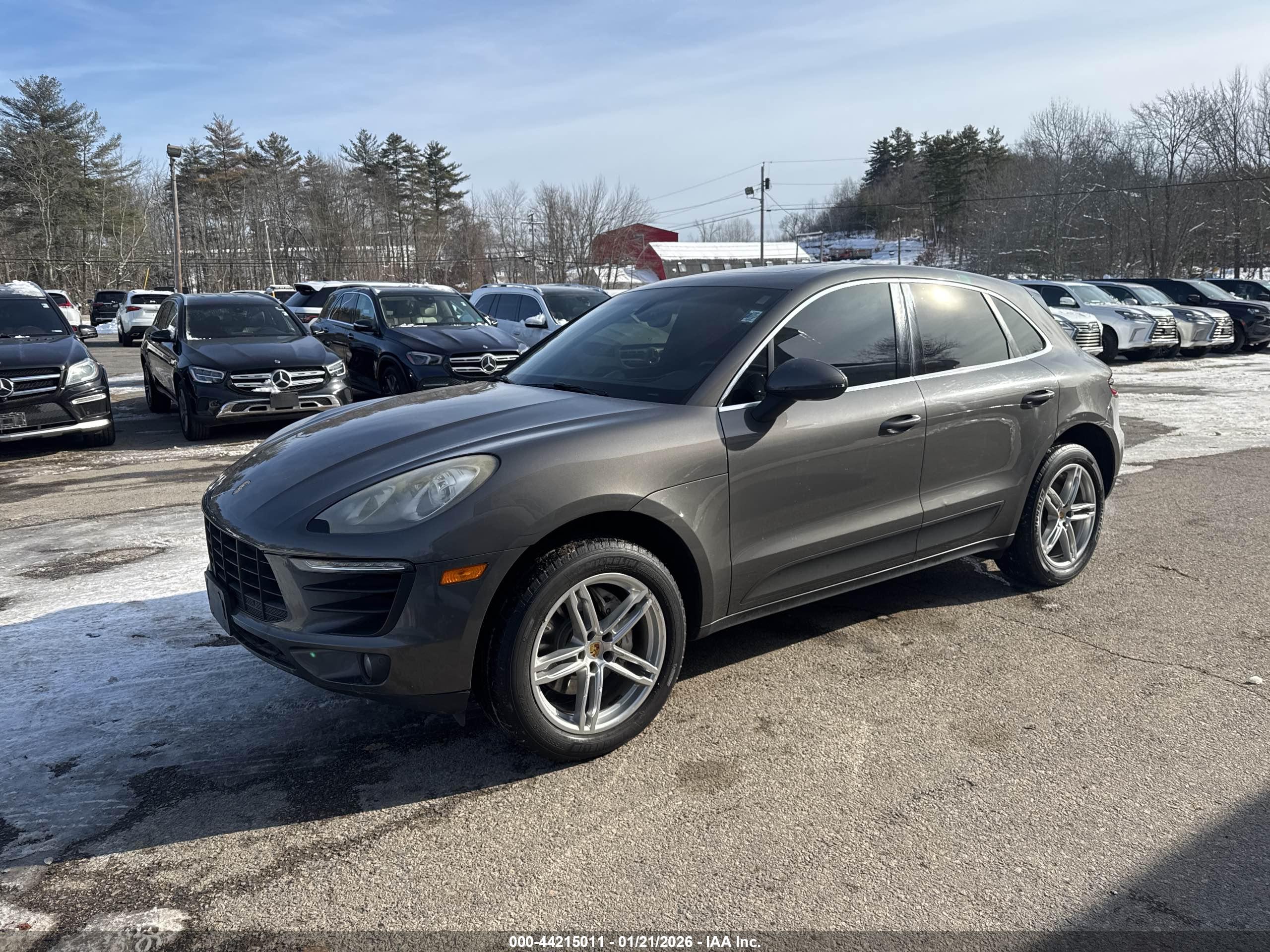 PORSCHE MACAN image 2