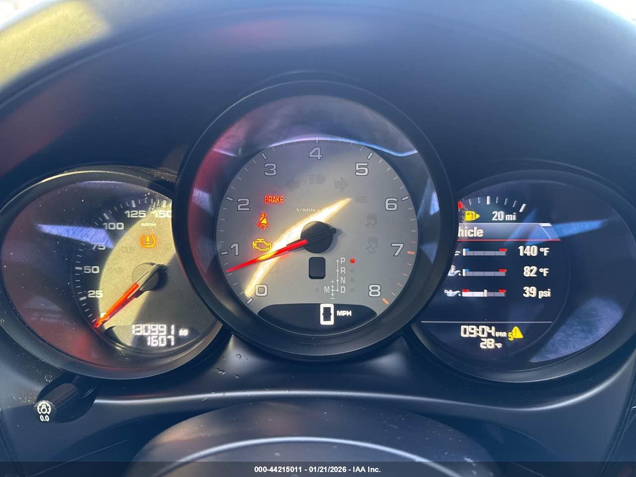 PORSCHE MACAN image 7
