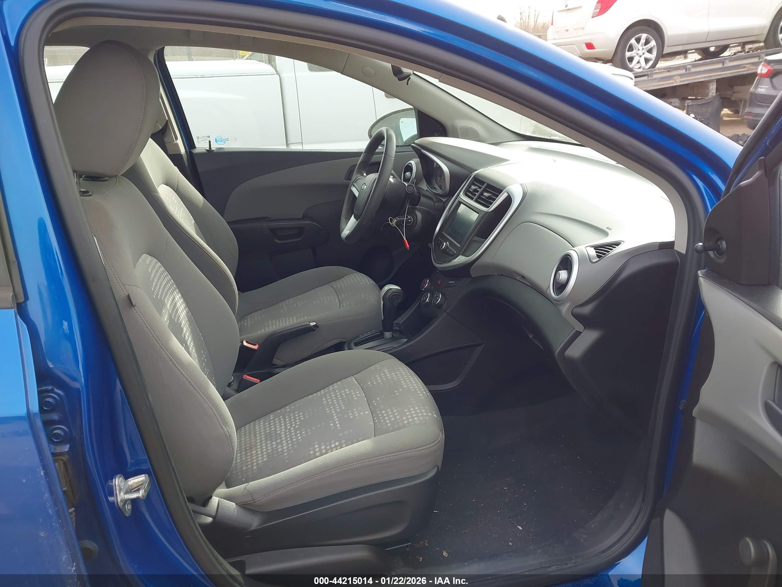 CHEVROLET SONIC image 5