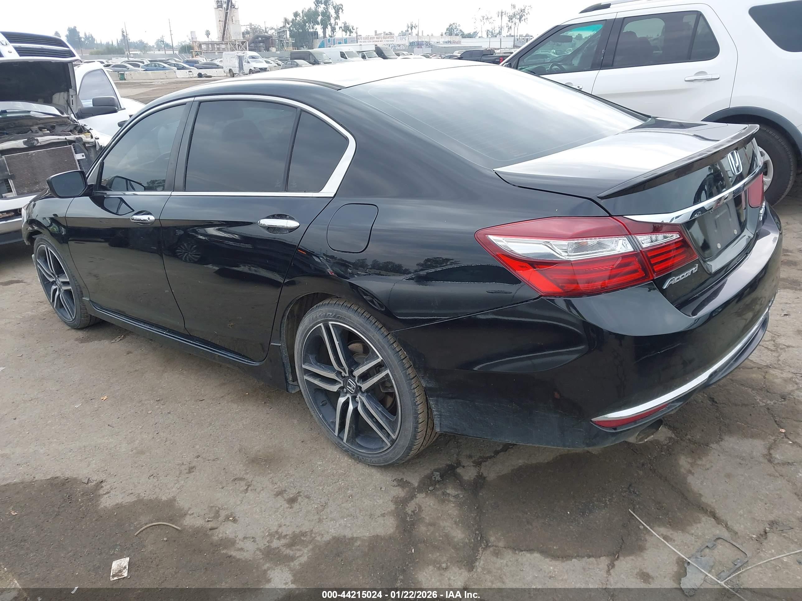 HONDA ACCORD image 3