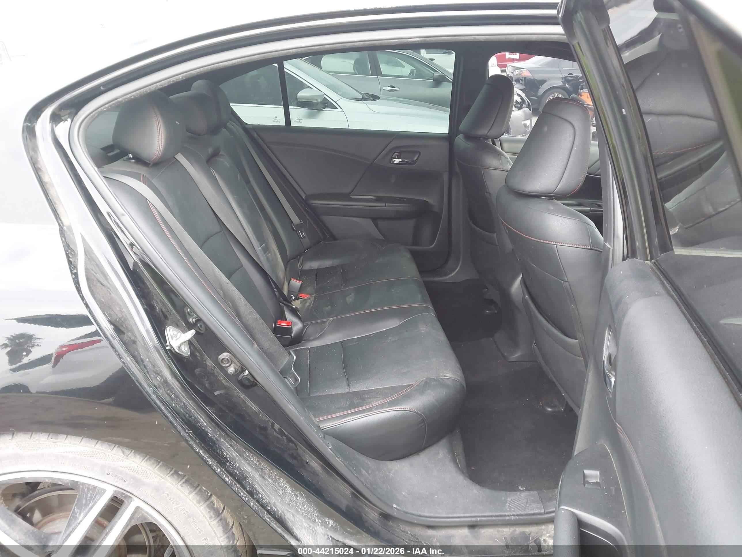 HONDA ACCORD image 8