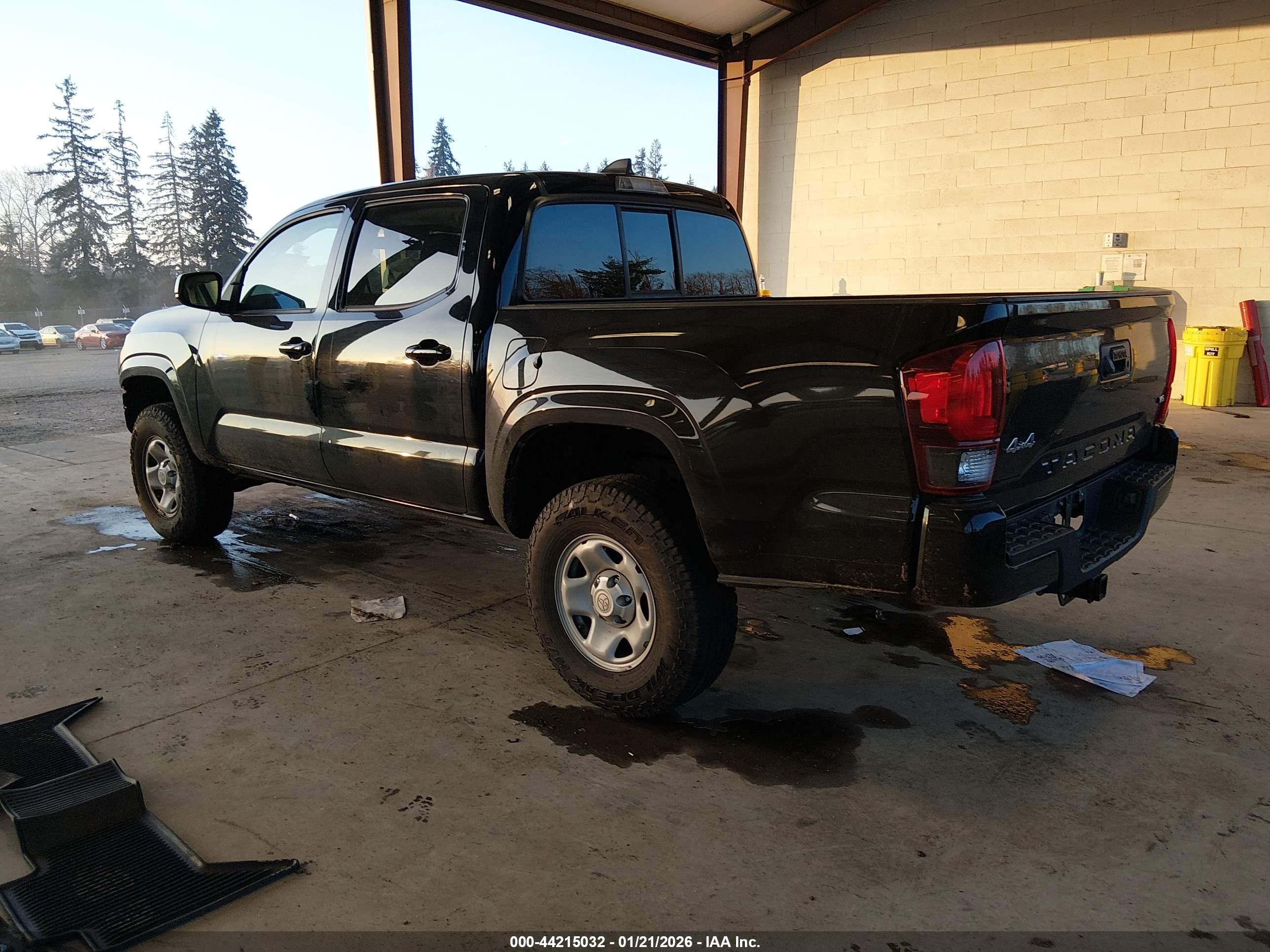 TOYOTA TACOMA image 3