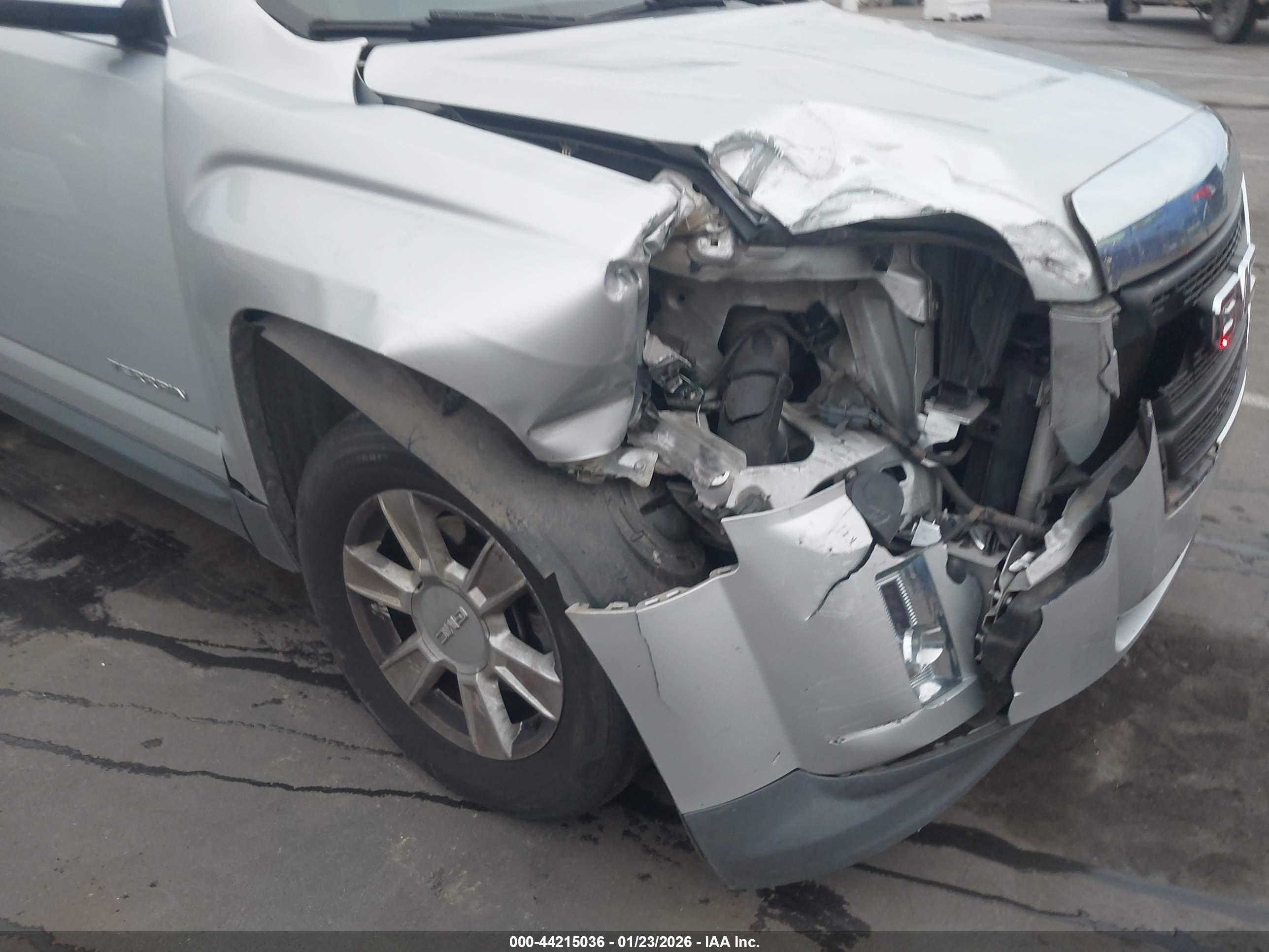 GMC TERRAIN image 6