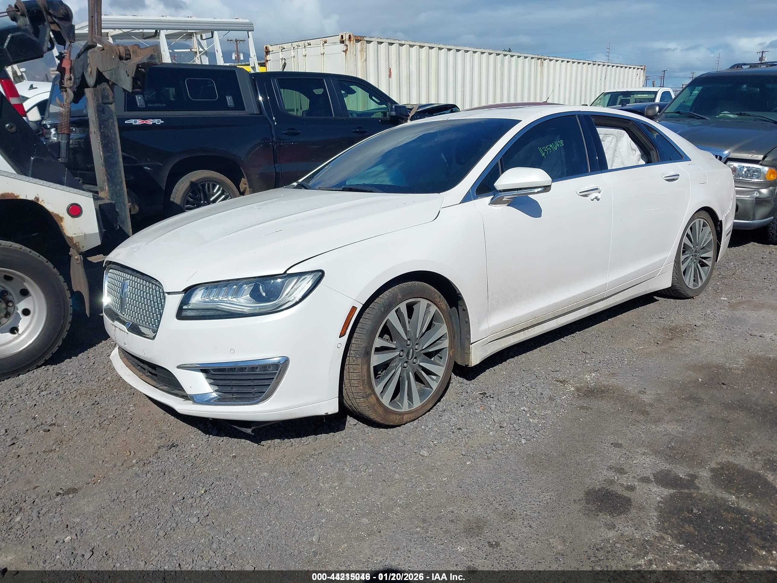 LINCOLN MKZ image 2