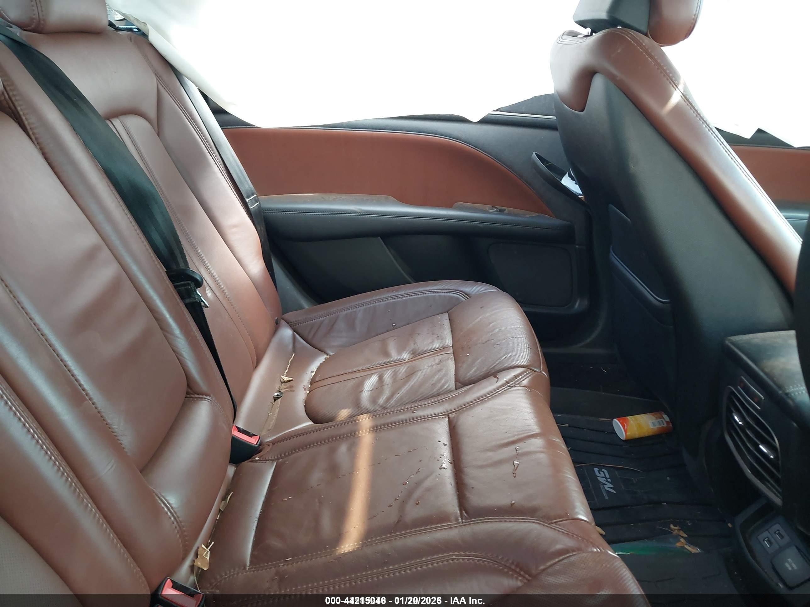 LINCOLN MKZ image 8