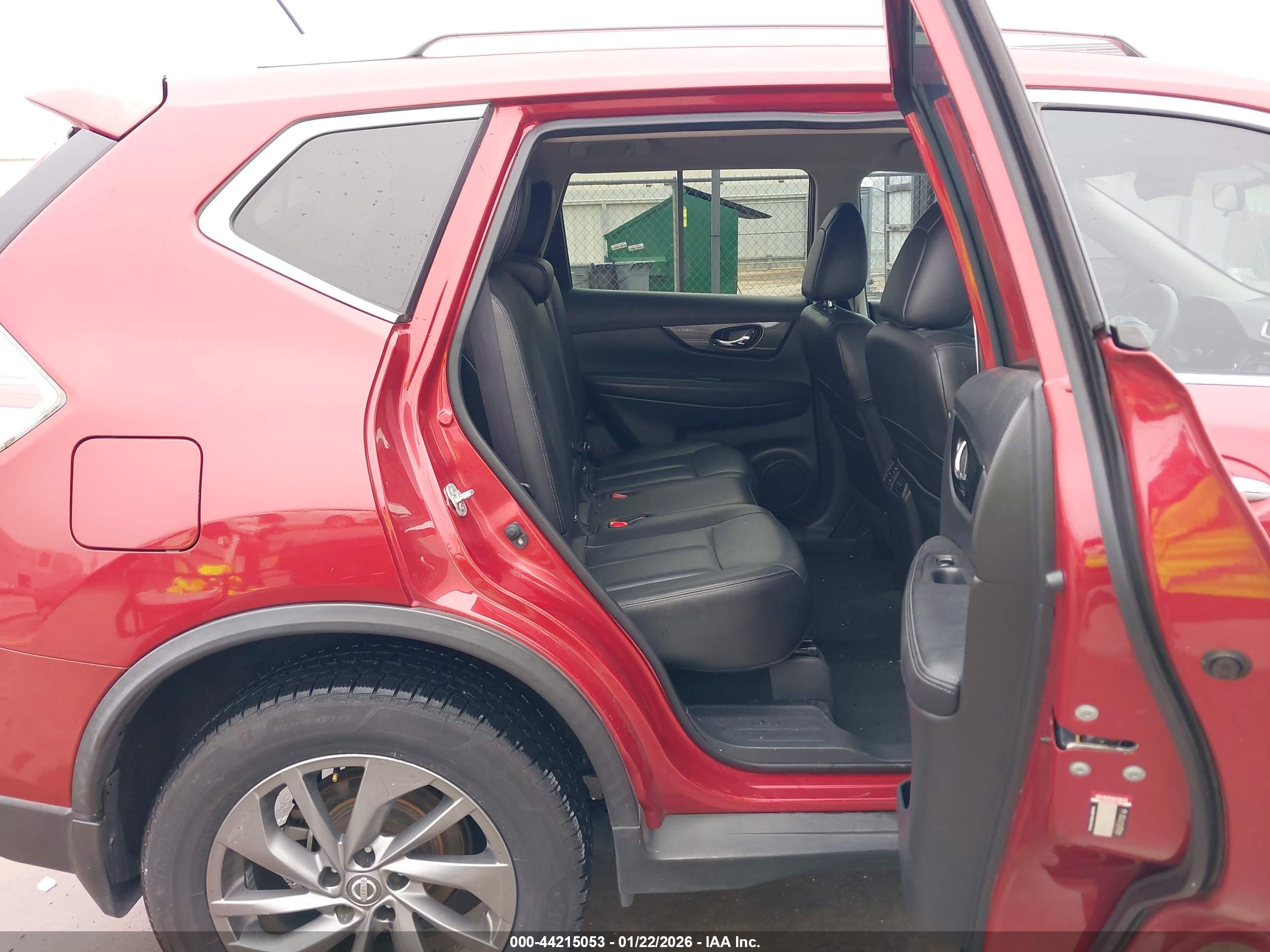 NISSAN ROGUE image 8