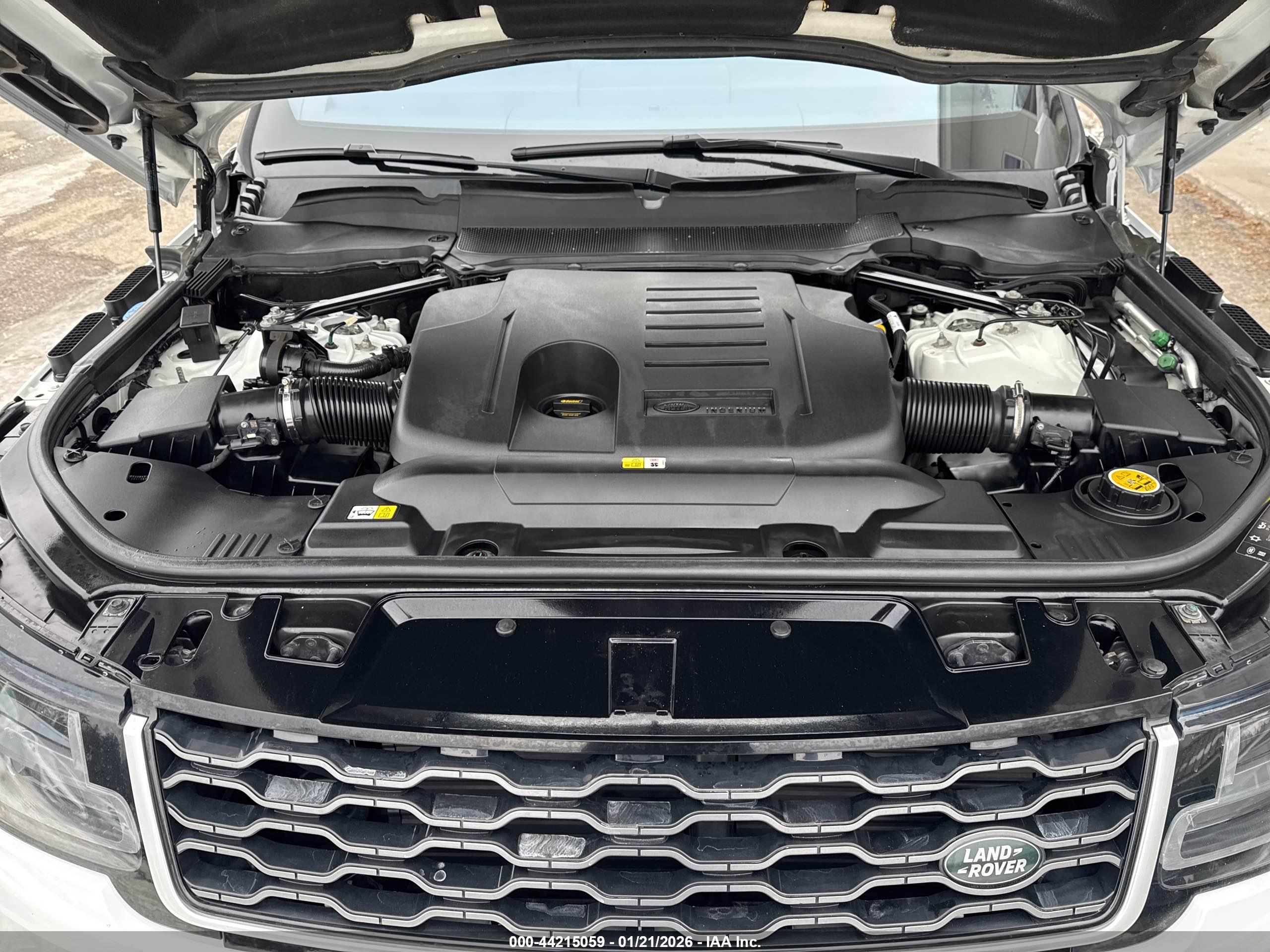LAND ROVER image 10