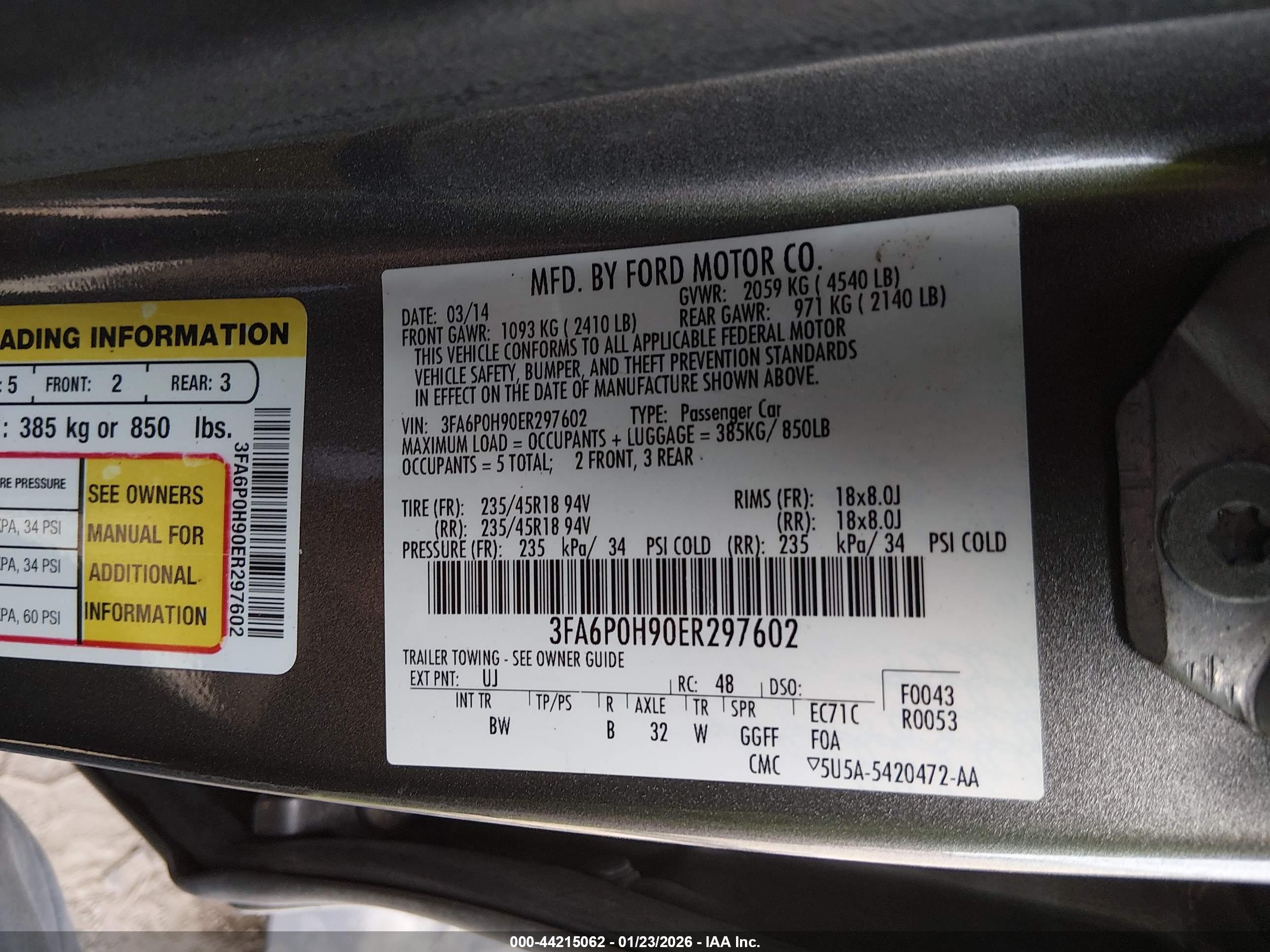 FORD FUSION image 9