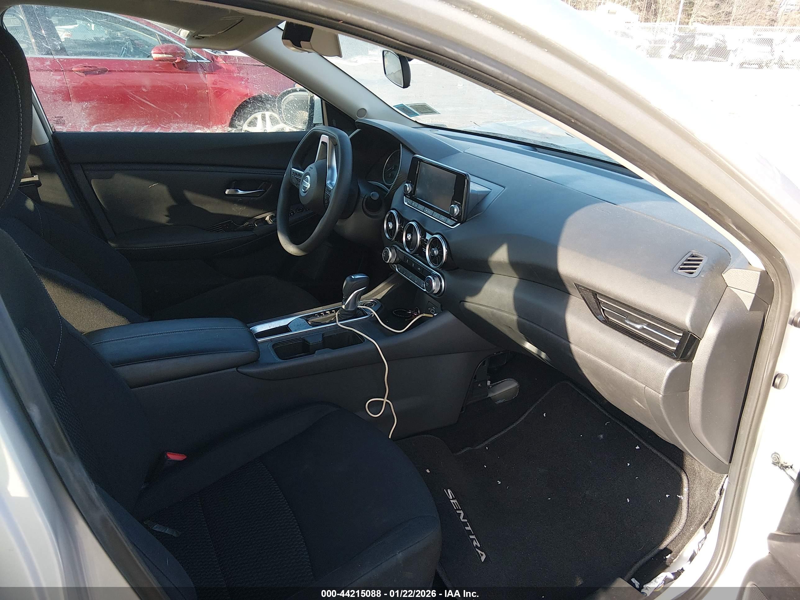 NISSAN SENTRA image 5