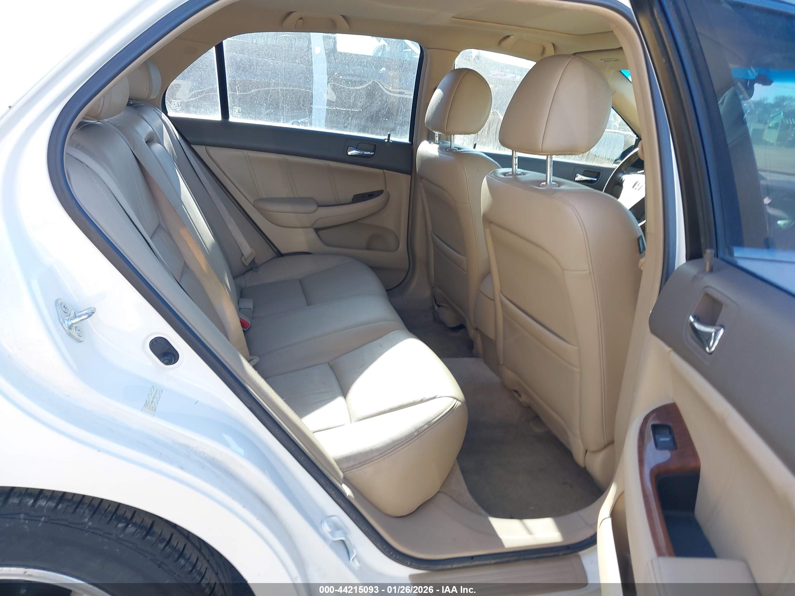 HONDA ACCORD image 8