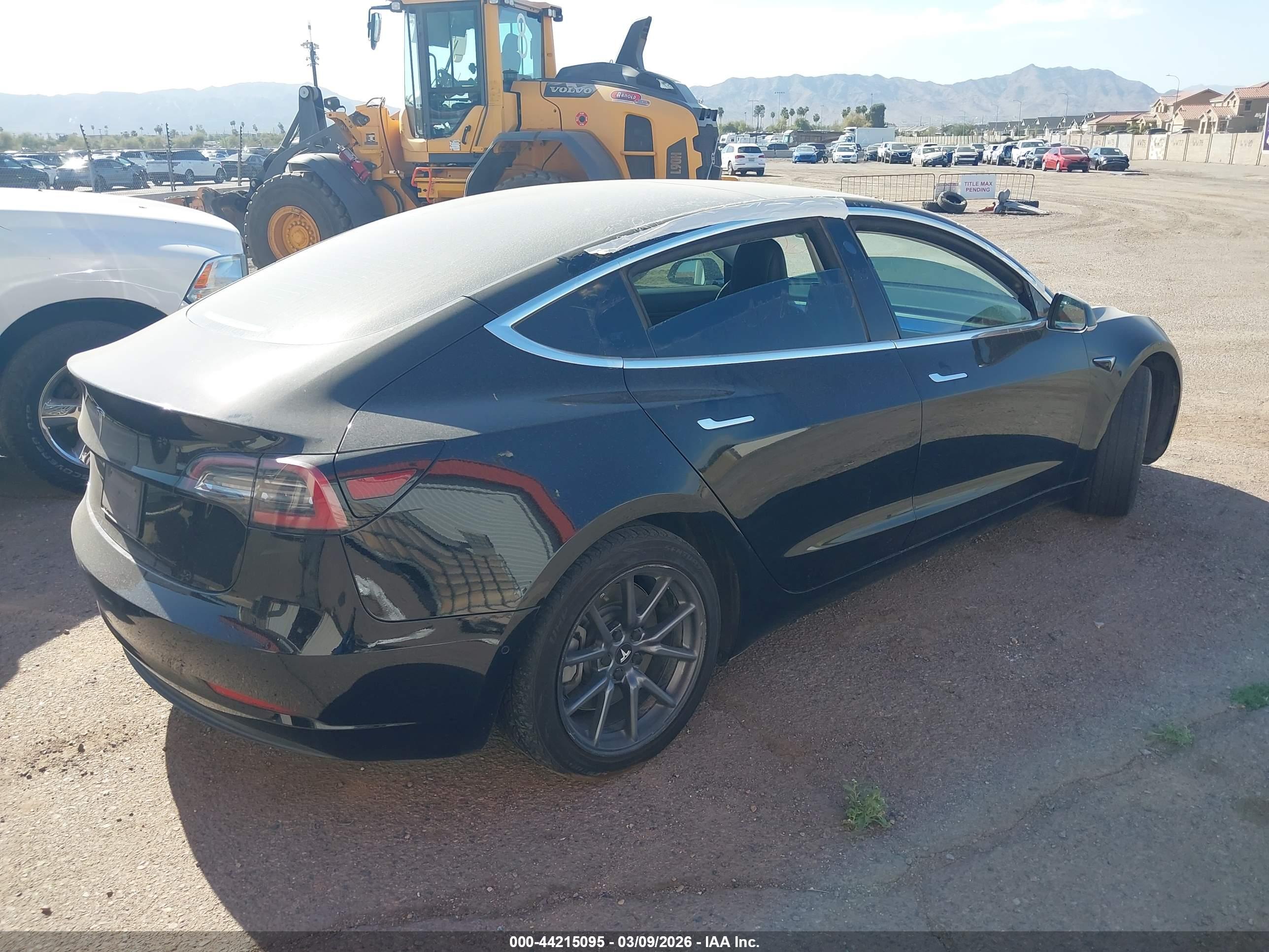TESLA MODEL image 4