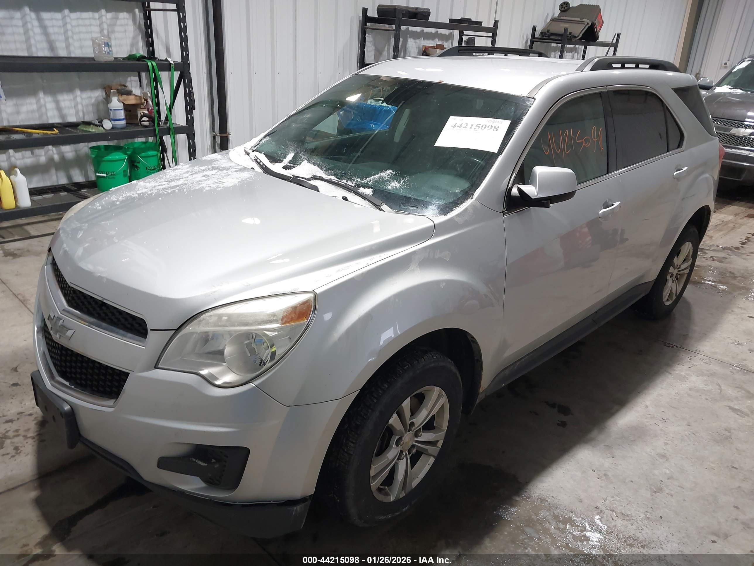 CHEVROLET EQUINOX image 2