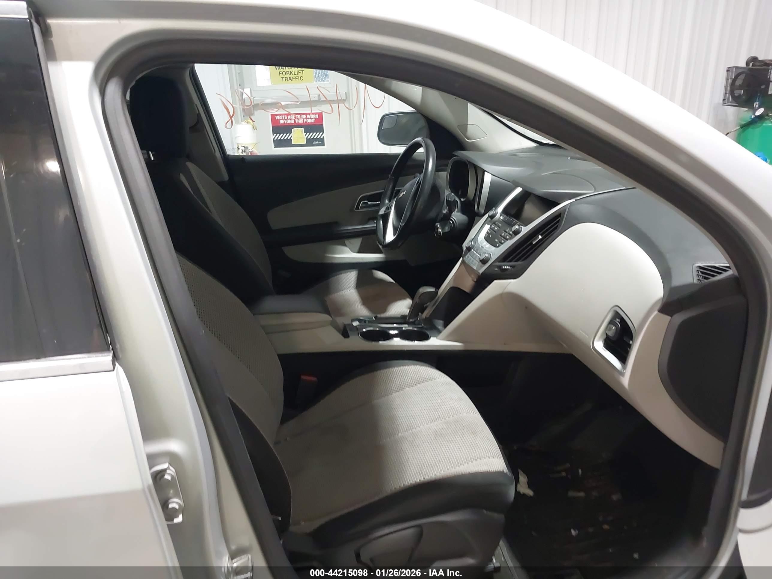 CHEVROLET EQUINOX image 5