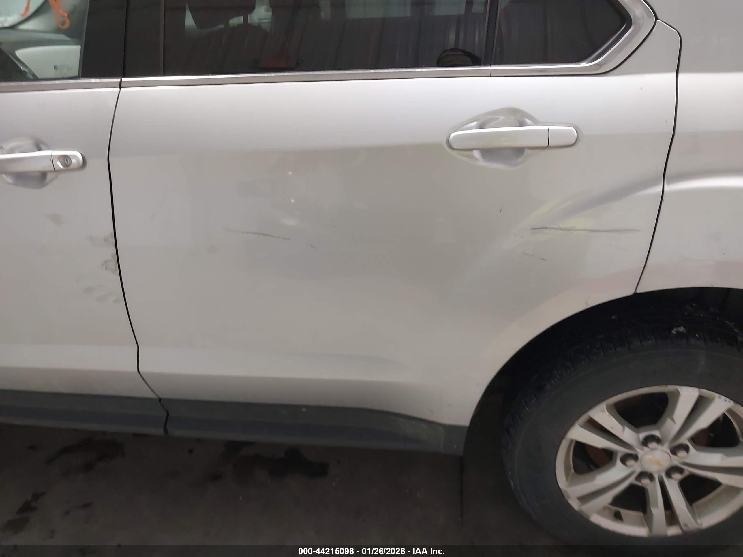 CHEVROLET EQUINOX image 6