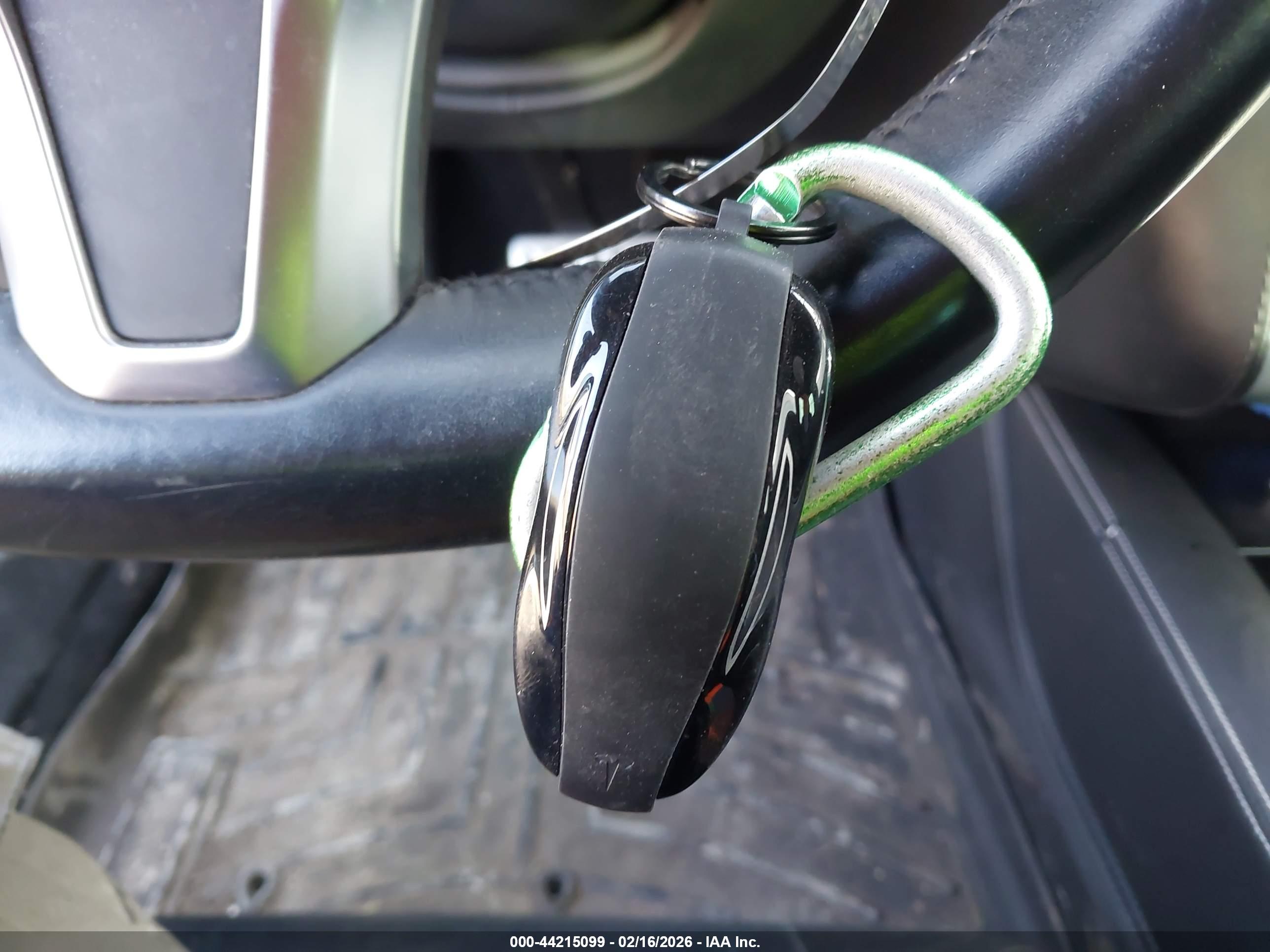 TESLA MODEL image 11