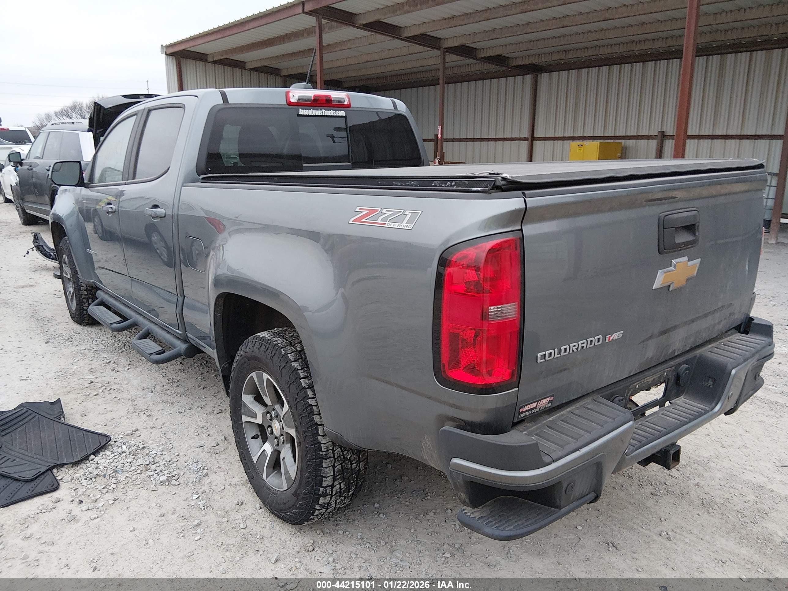 CHEVROLET COLORADO image 3