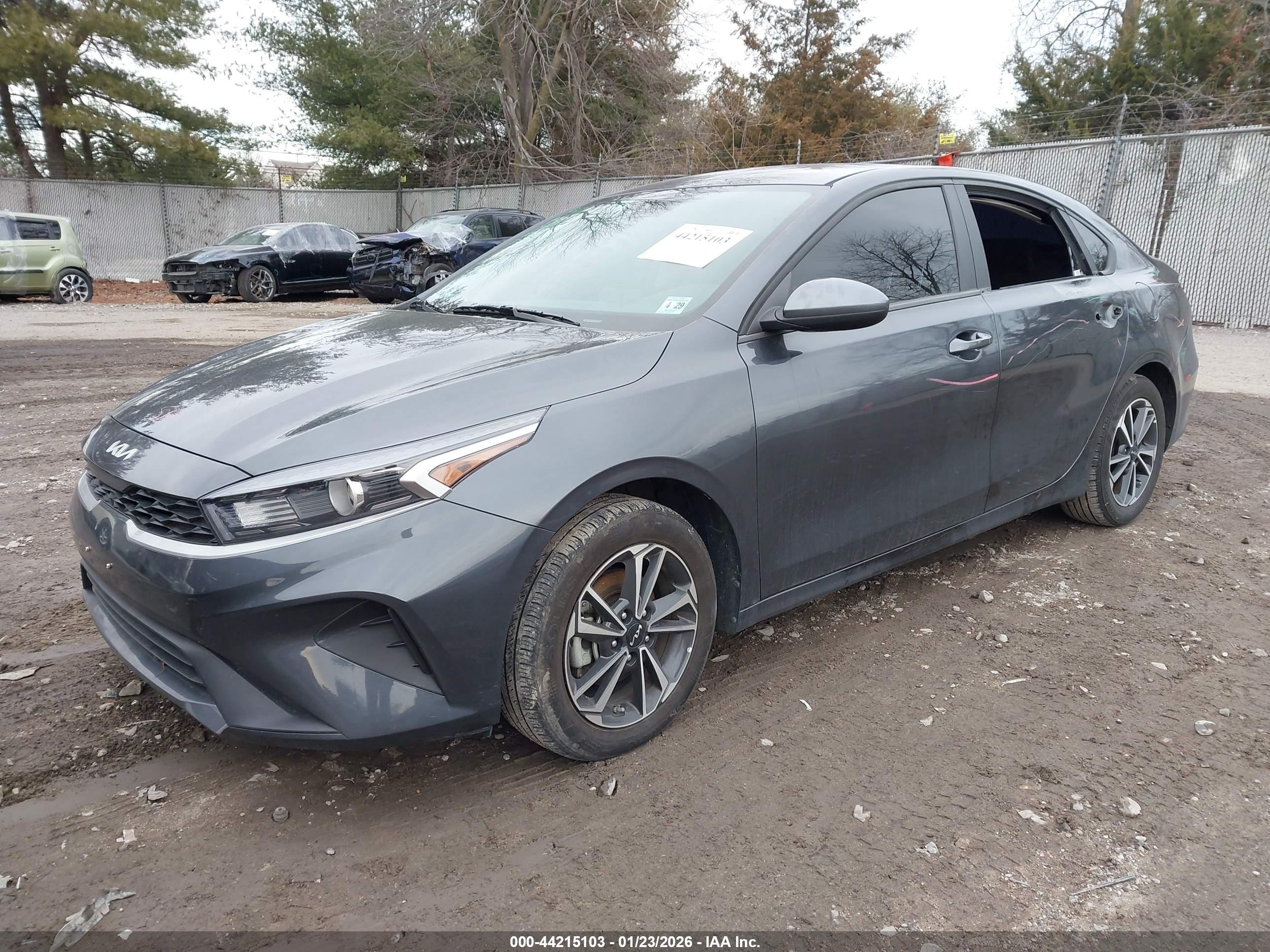 KIA FORTE image 2