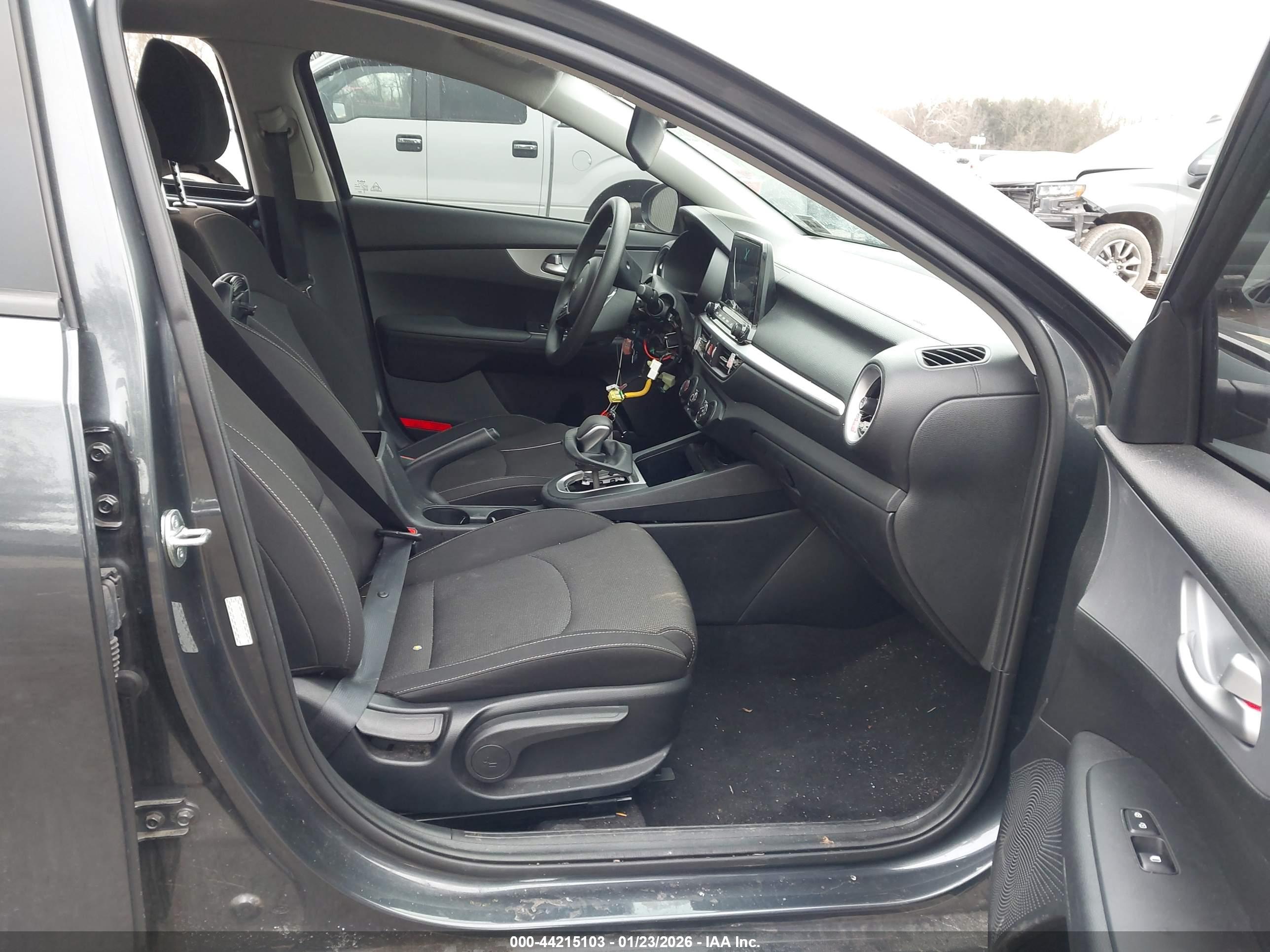KIA FORTE image 5