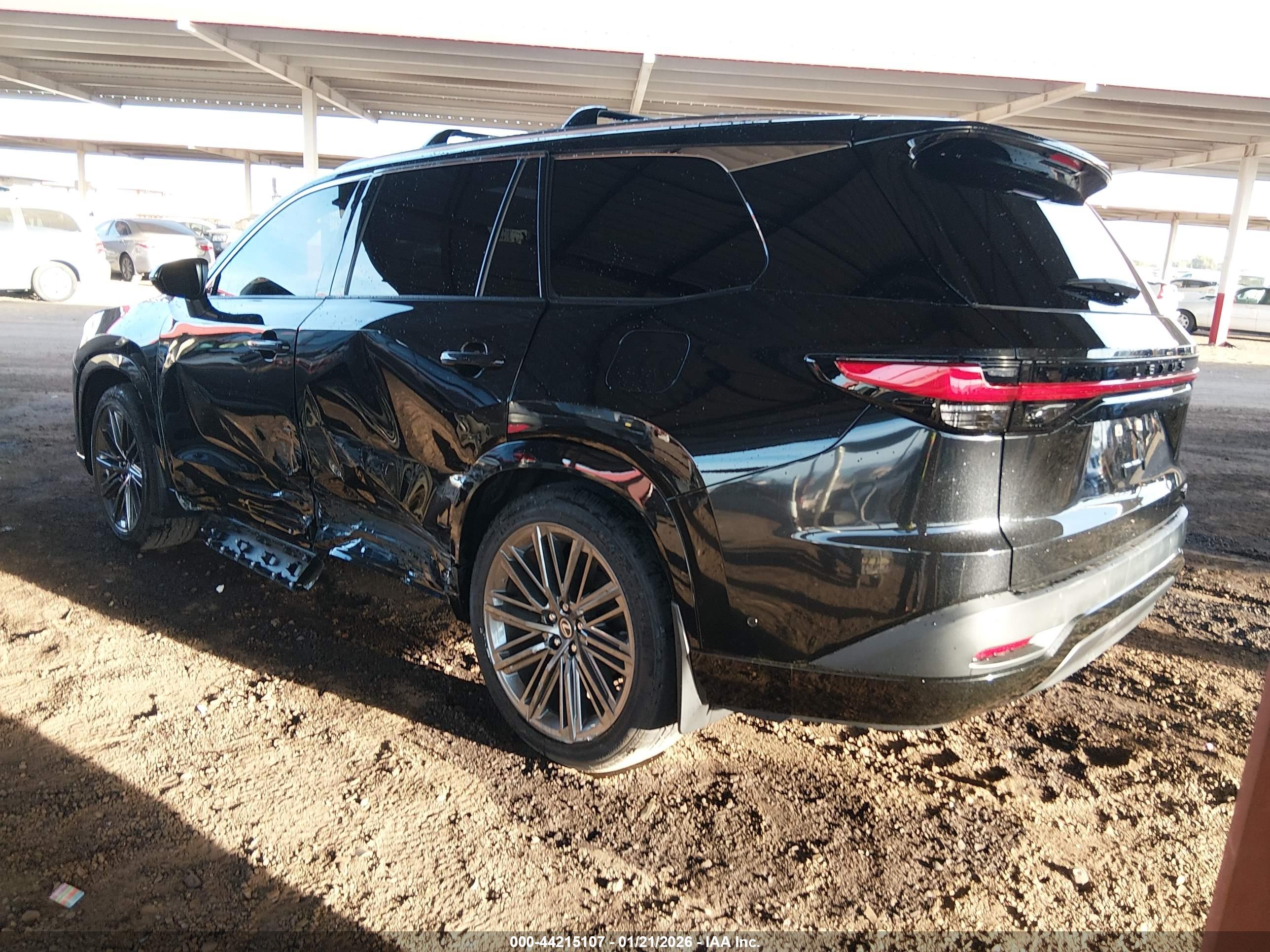 LEXUS TX image 3