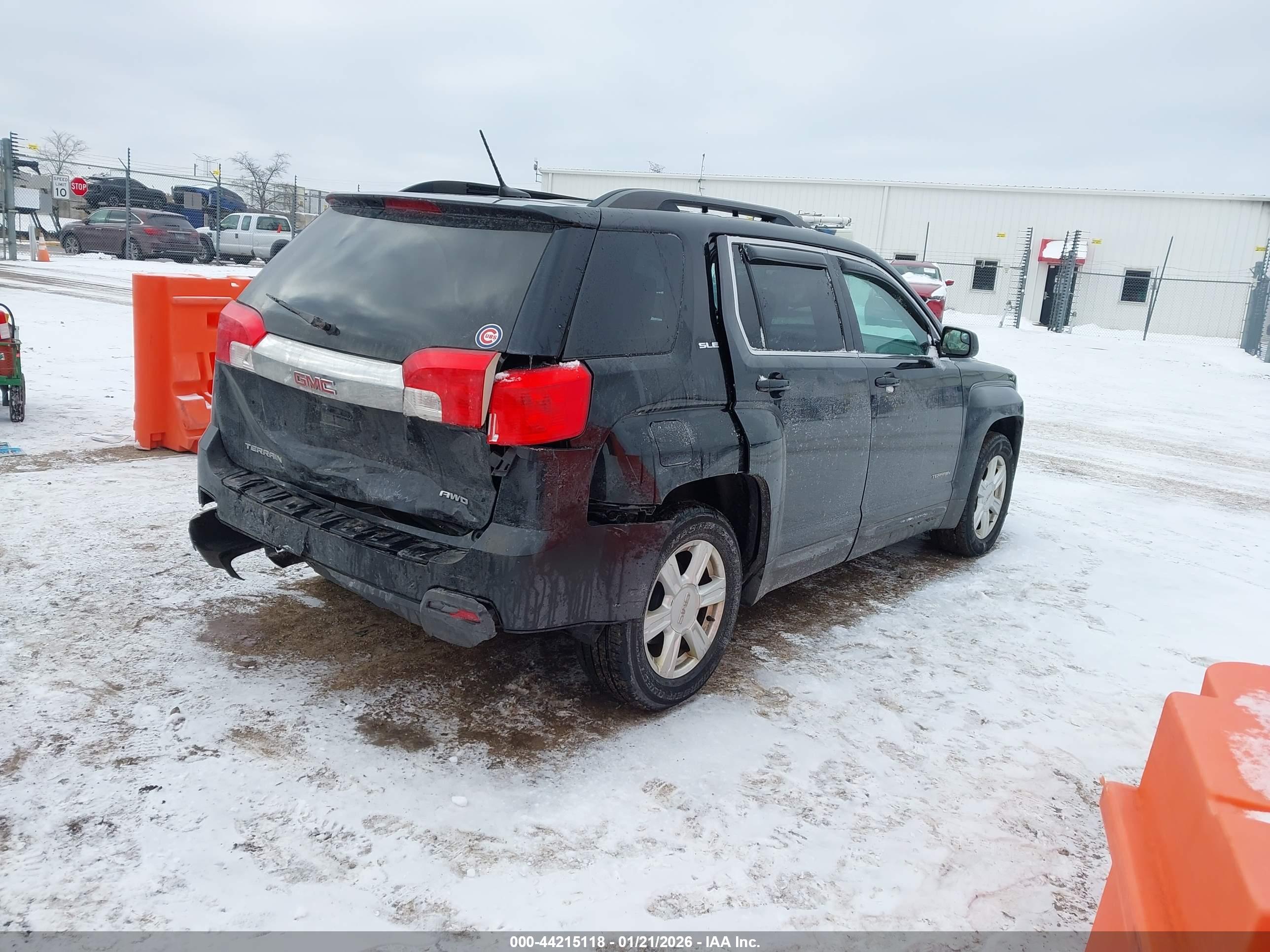 GMC TERRAIN image 4