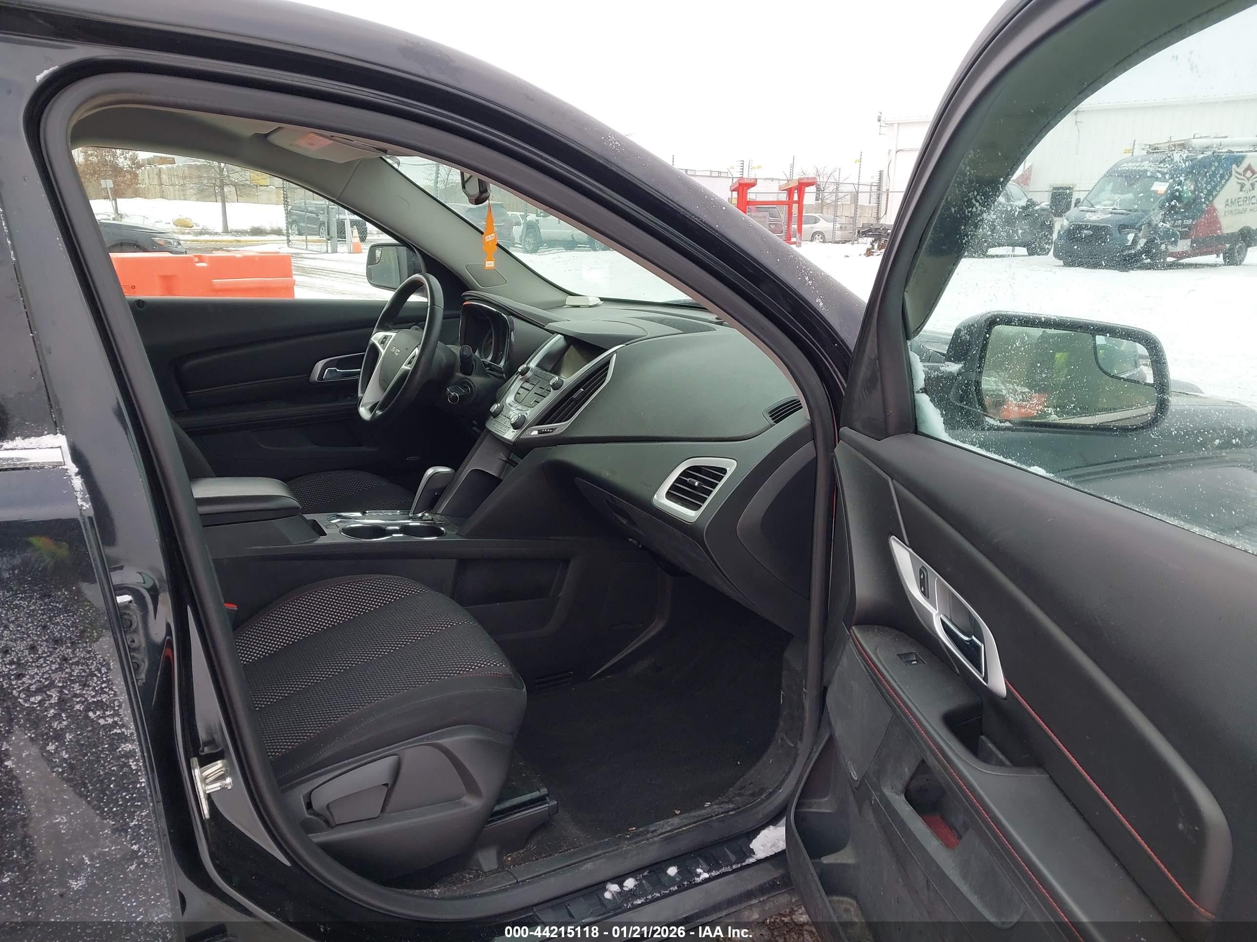 GMC TERRAIN image 5