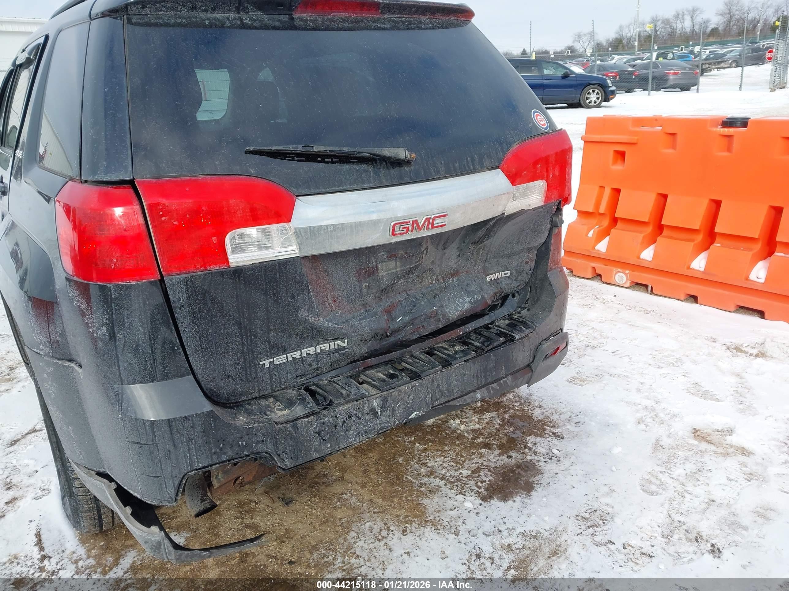 GMC TERRAIN image 6