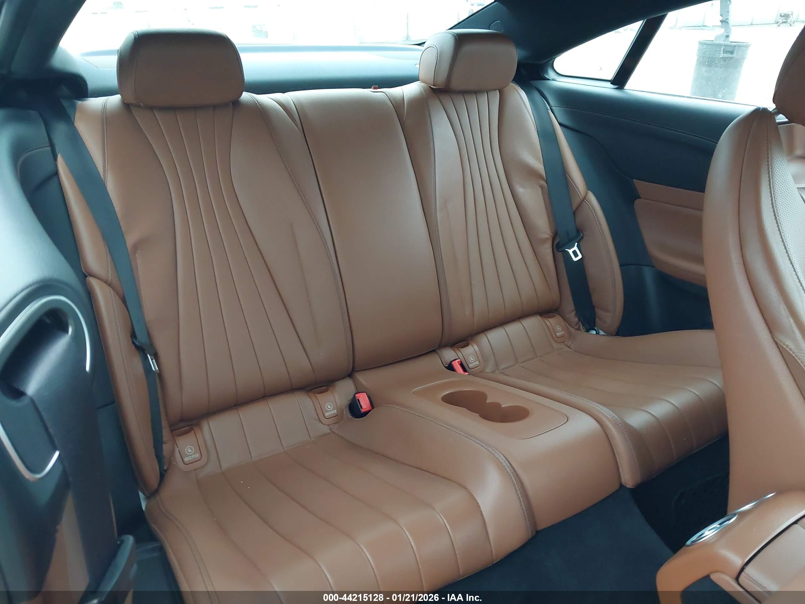 MERCEDES-BENZ E image 8