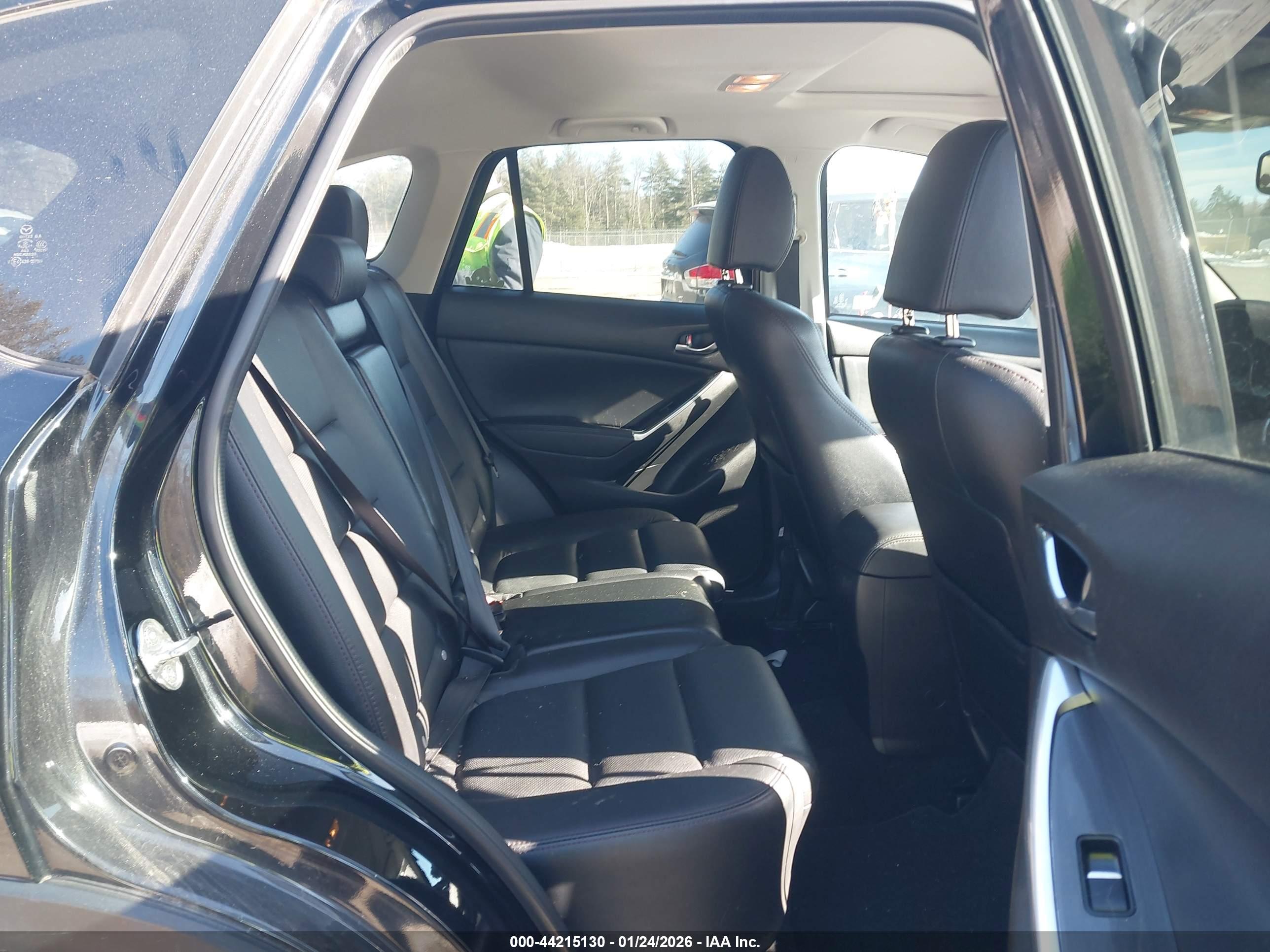 MAZDA CX-5 image 8