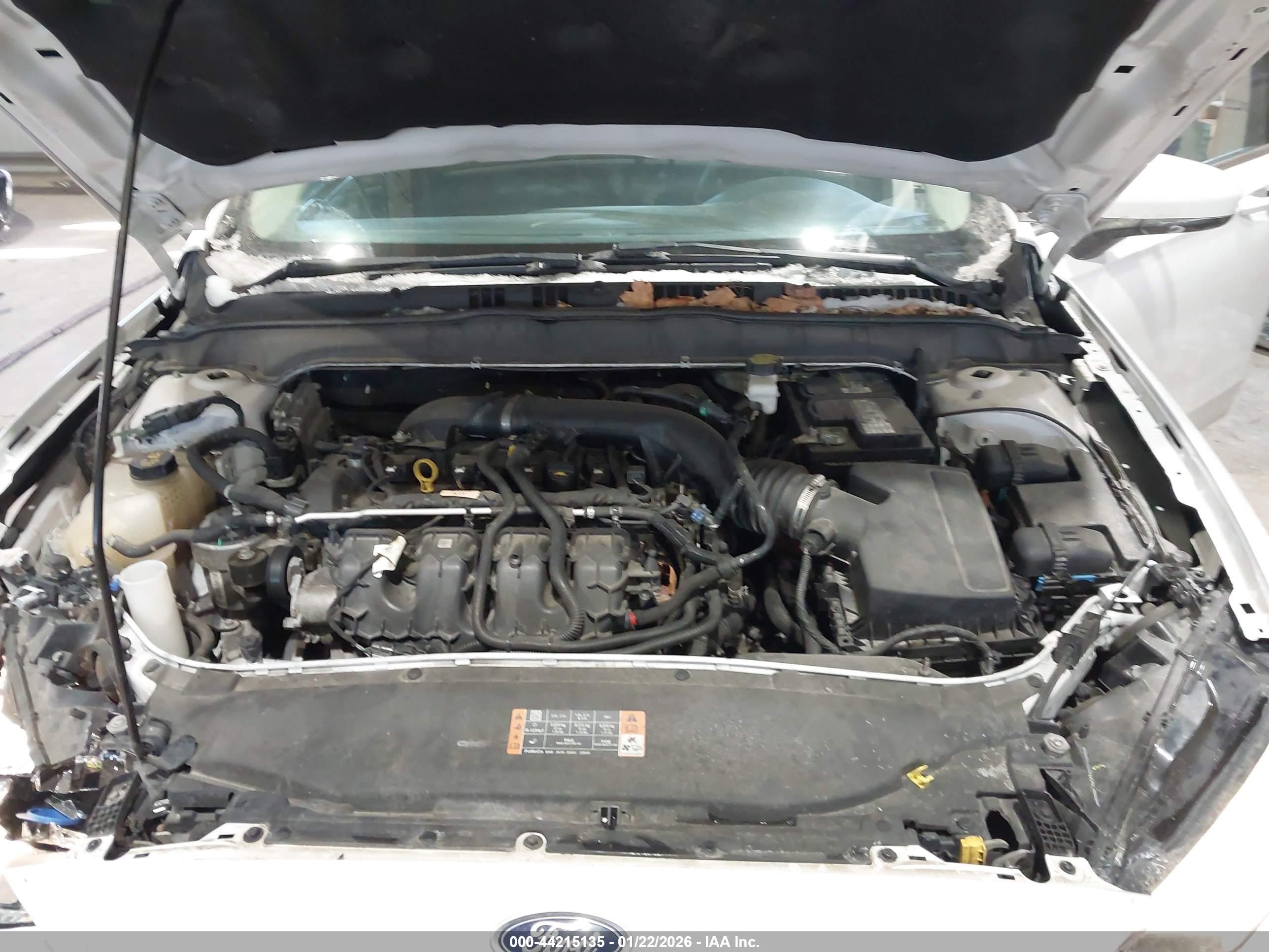 FORD FUSION image 10