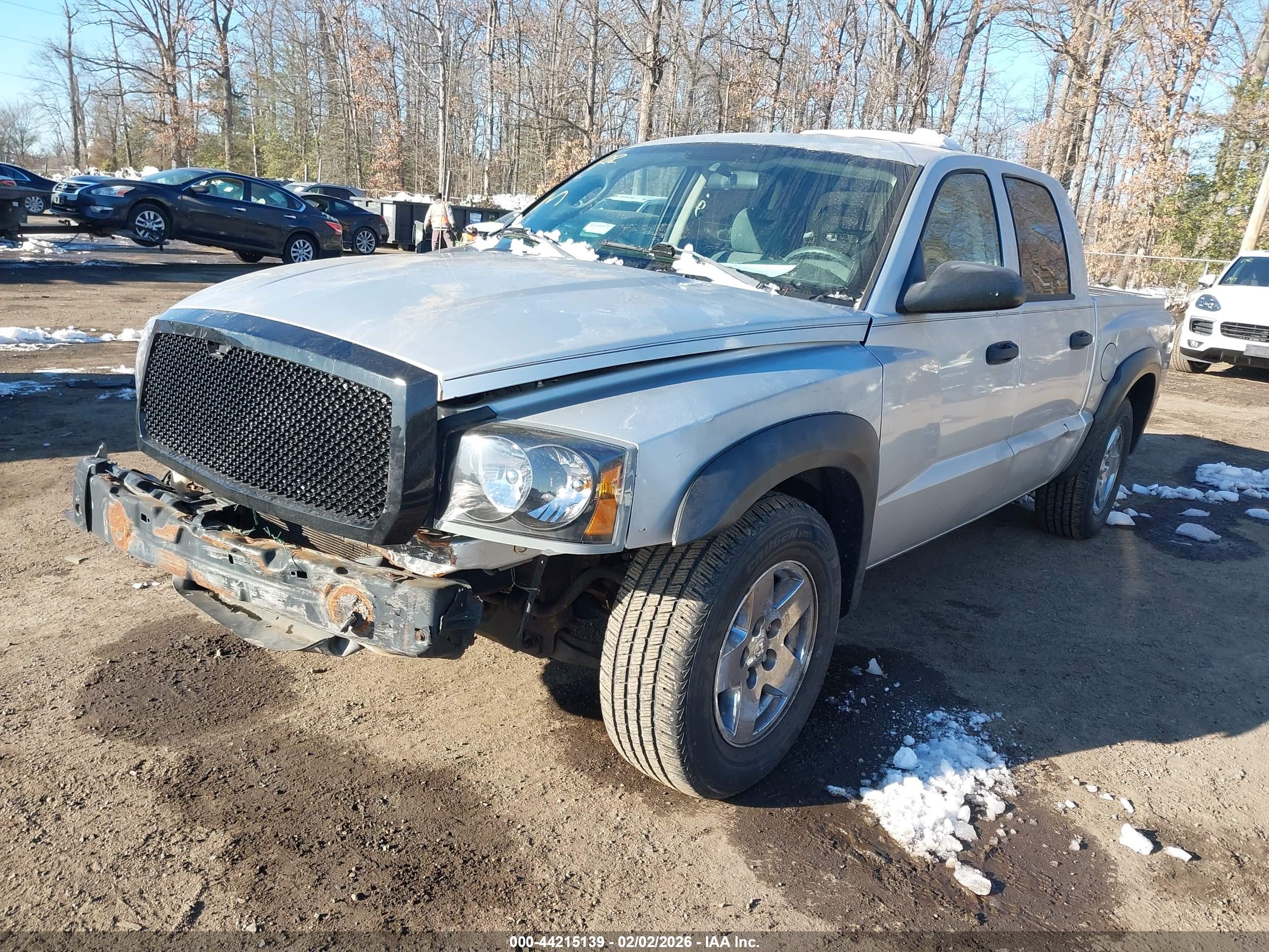 DODGE DAKOTA image 2